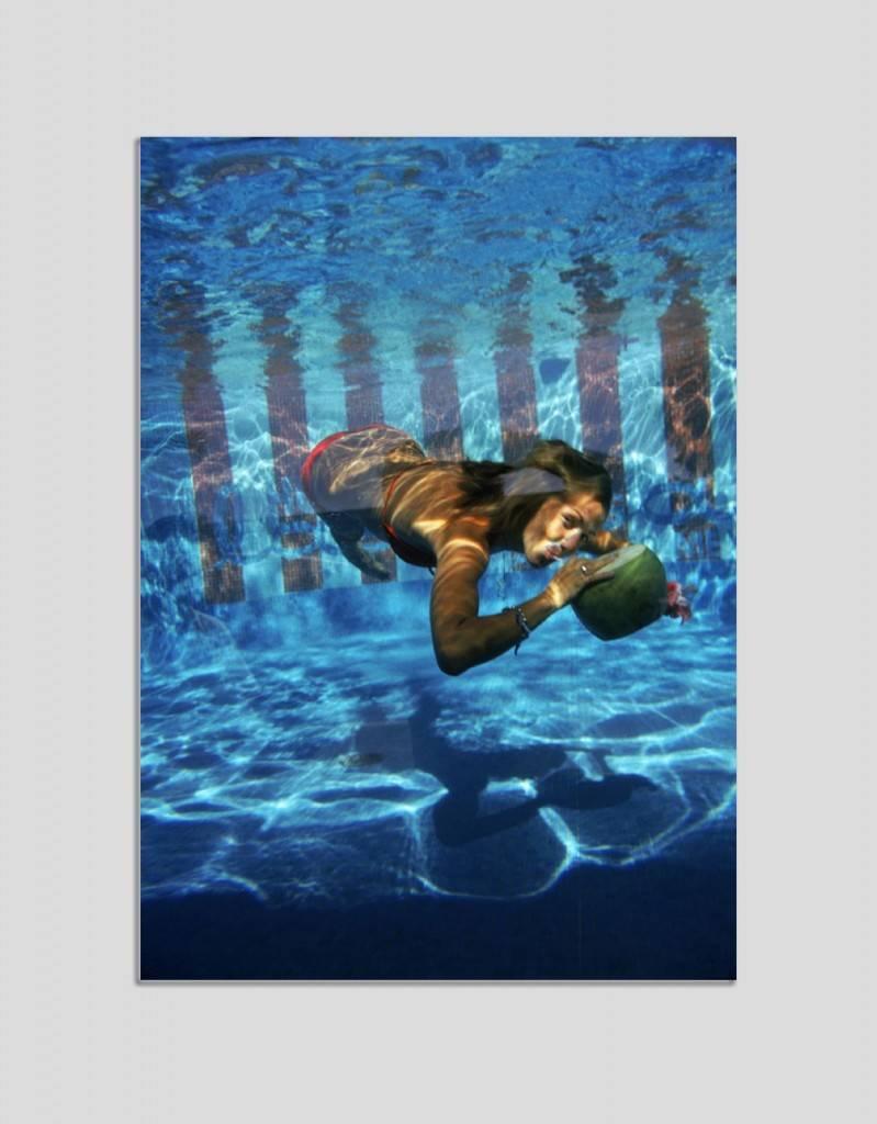 Slim Aarons Color Photograph - 'Underwater Drink' (Chromaluxe Aluminium Print)