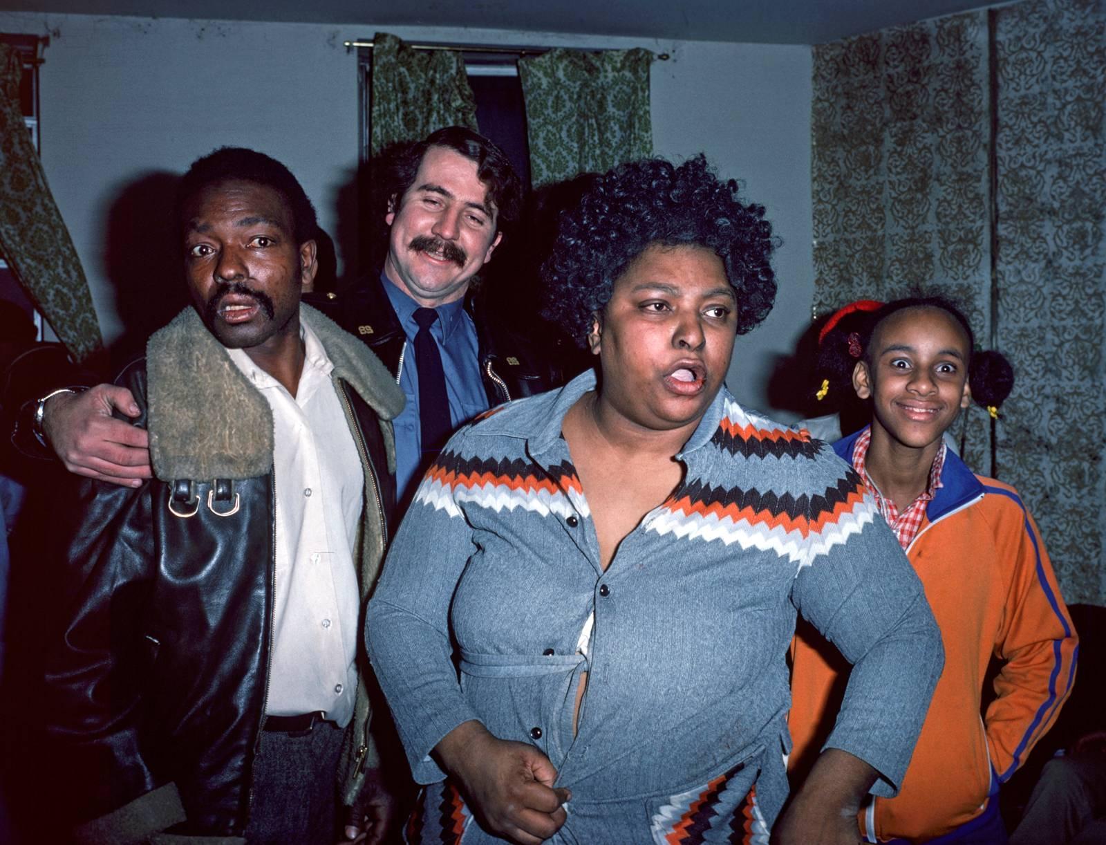 Alain Le Garsmeur Color Photograph - Harlem Family