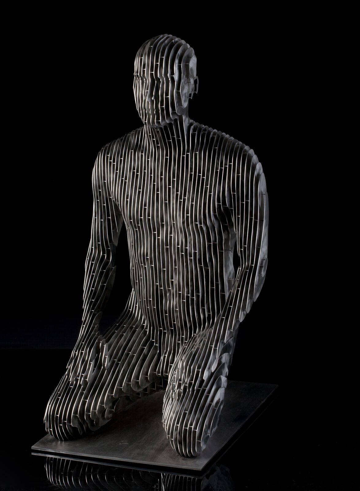 Kneeling Man  - Sculpture by Julian Voss-Andreae