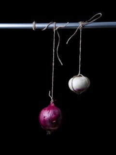 Cebolla con Nabo. Da The Bodegones serie di fotografie a colori di nature morte