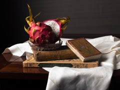 Le fruit du dragon II. Extrait de la série « Bodegones ». Nature morte photographie couleur