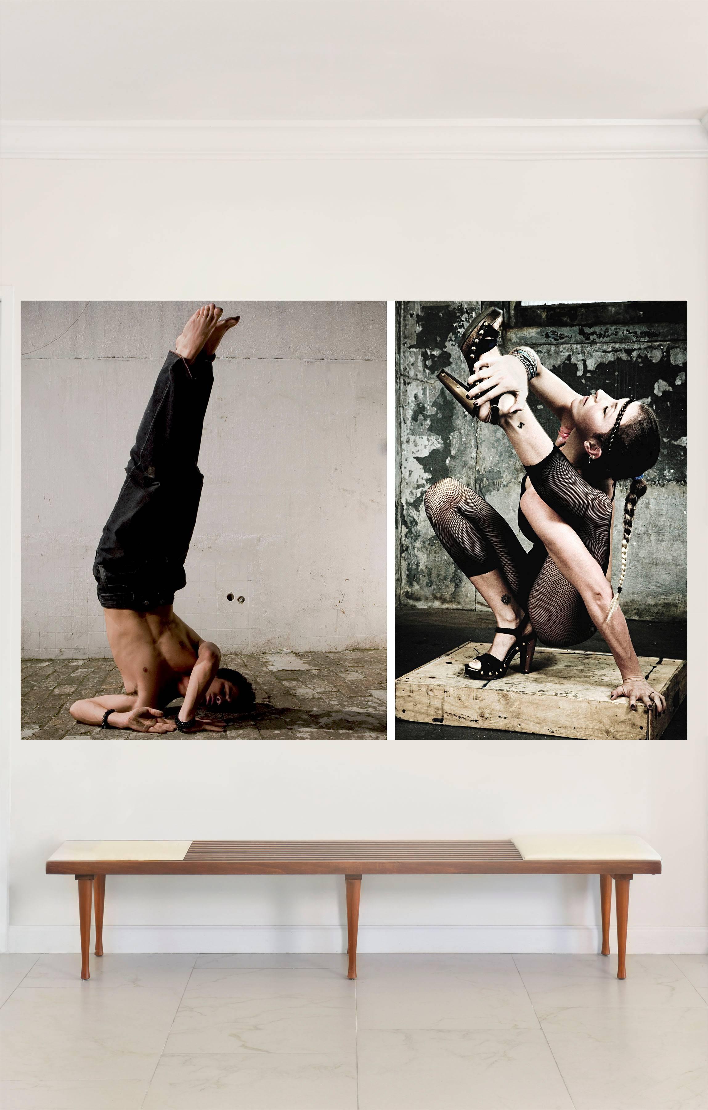 Half Angels Half Demons #23 und #22 Yoga-Posture-Porträts, Farbfotografie – Photograph von Mauricio Velez