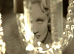 Marlene Dietrich, la série Castelloland. Photographie numérique à collage de couleur