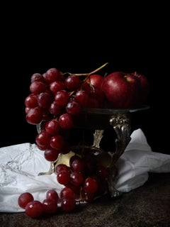 Uvas y manzanas. From The Bodegones still life color photography  series