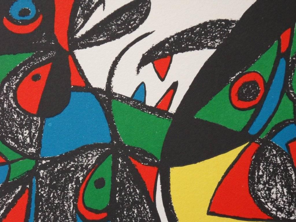 Escultor - Italy - Original signed lithograph - 1500 copies - Beige Print by Joan Miró