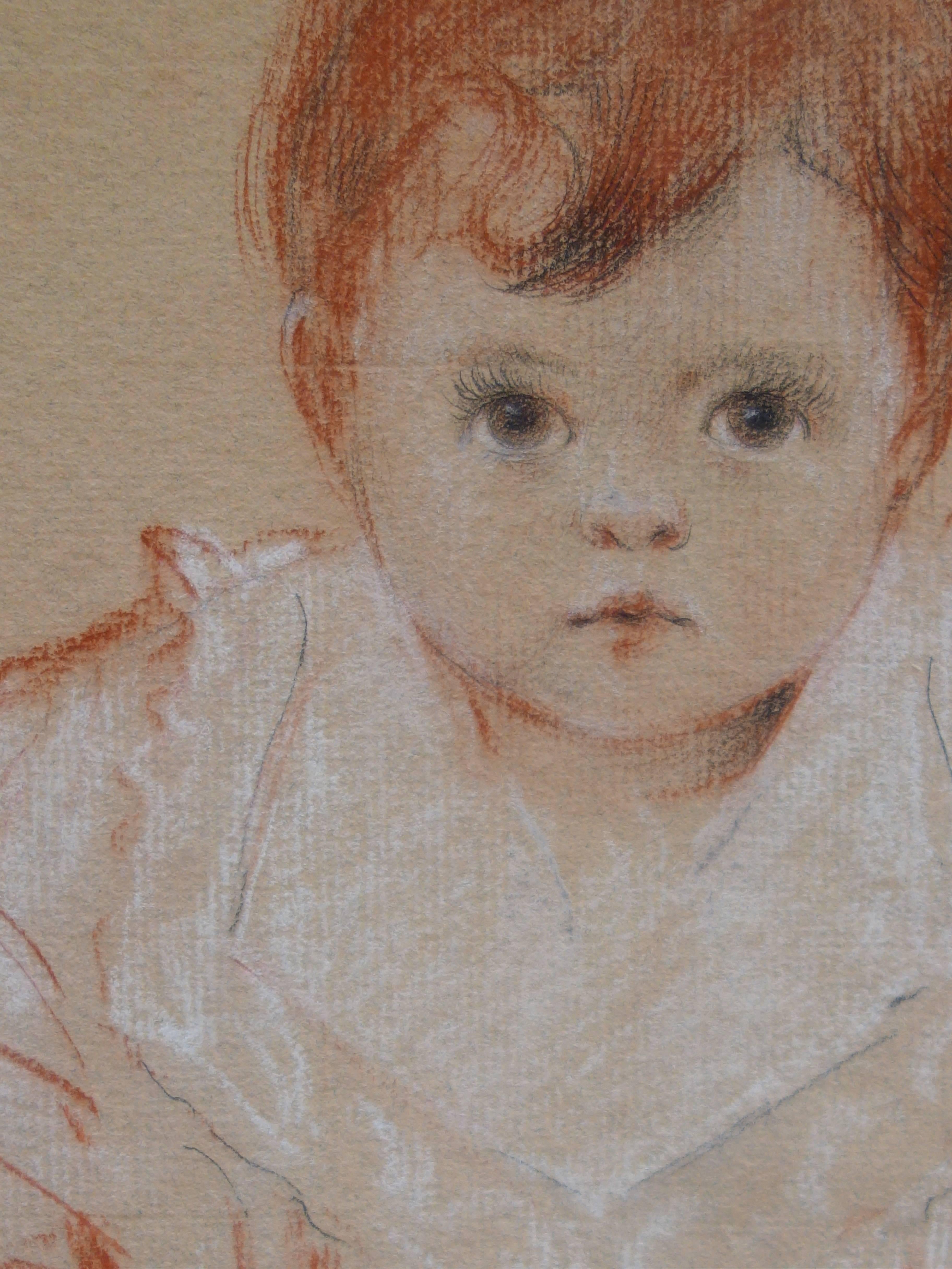 Gustave Poetzsch (1870-1950) 
Baby Girl with Red Ball 

Original charcoals drawing
Signed Bottom right
on linen paper 30 x 23 cm (c. 12 x 9 in)
Stamp of the Estate auction sale on the back

Very good condition - Light defects at the edge of the