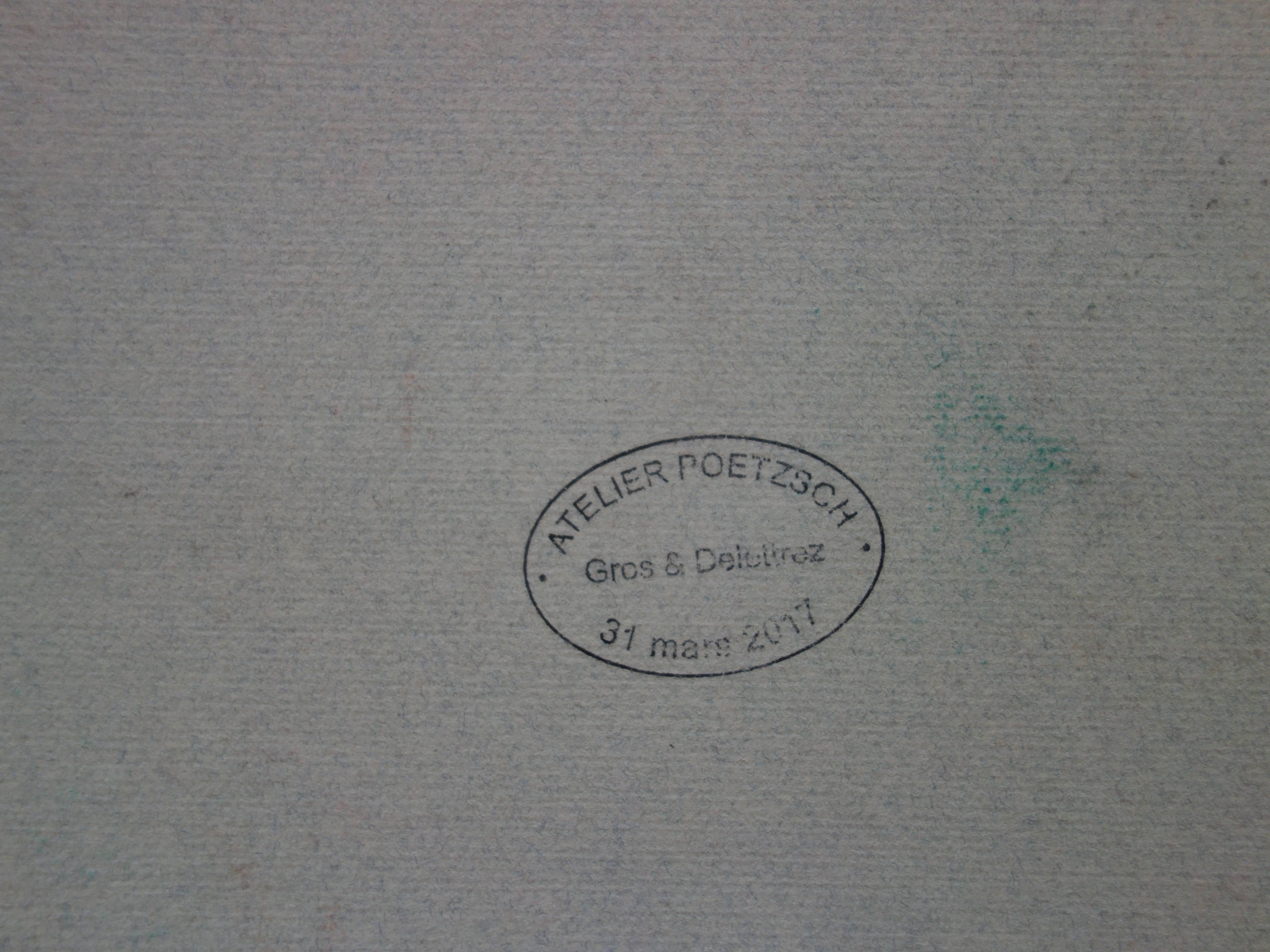 Gustave Poetzsch (1870-1950) 
Blauäugiger Junge

Originalzeichnung mit Holzkohle
Signiert unten rechts
auf Leinenpapier 37 x 31 cm (ca. 15 x 12 Zoll)
Stempel der Nachlassversteigerung auf der Rückseite

Sehr guter Zustand - Leichte Mängel am Rand