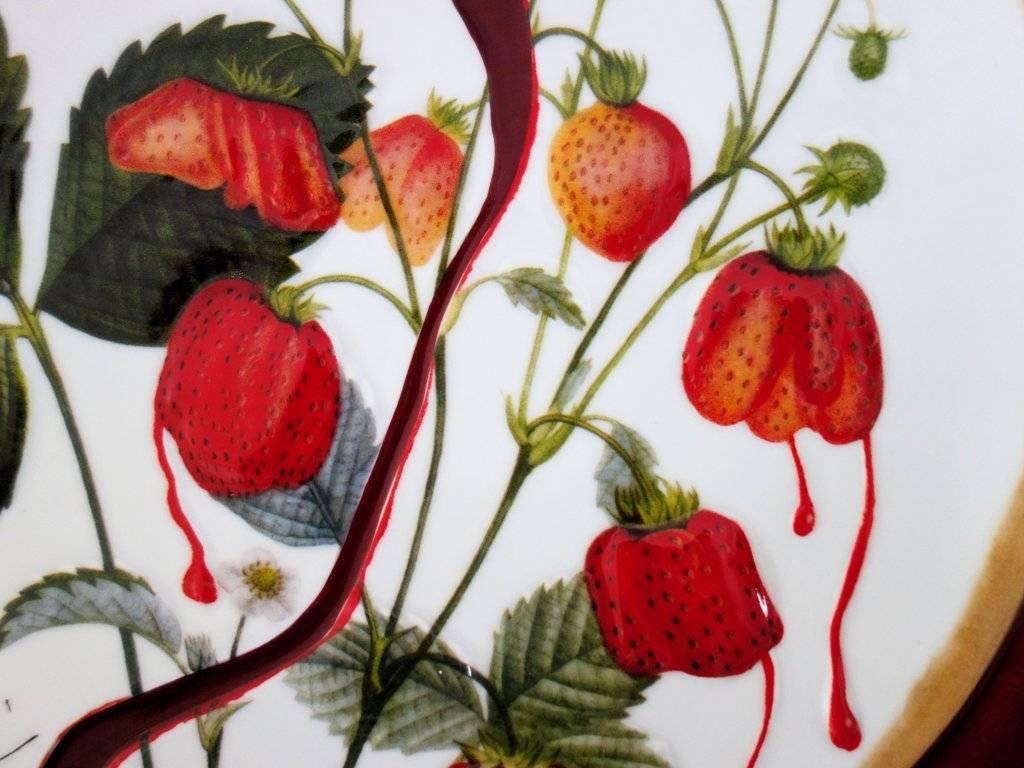 Flordali, Cuore di fragole - Piatto in porcellana (finitura rosso Bordeaux) 5