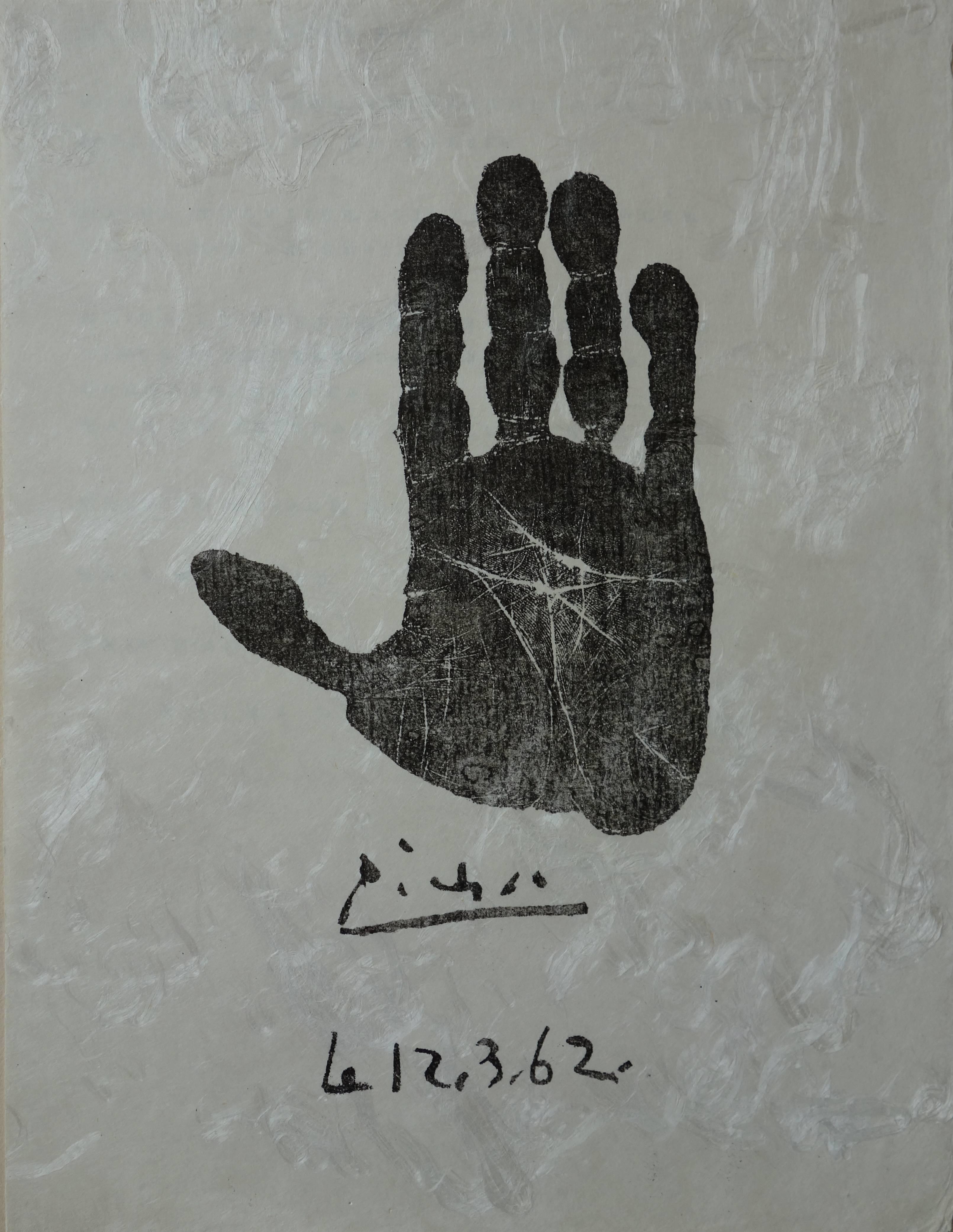 Pablo Picasso Figurative Print - Hand of the Artist - Original lithograph - 1962
