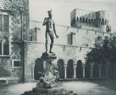 La corte y el dios de los «humormísticos» (verde bronce), grabado