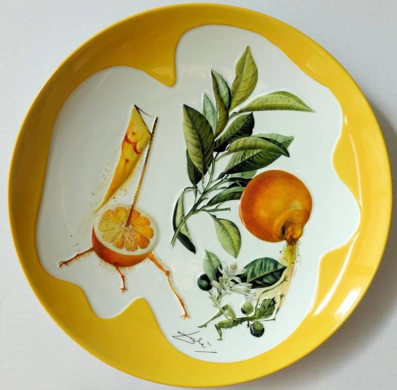 (after) Salvador Dali Figurative Sculpture - Flordali, Erotic Grapefruit - Porcelain dish (Imperial yellow finish)