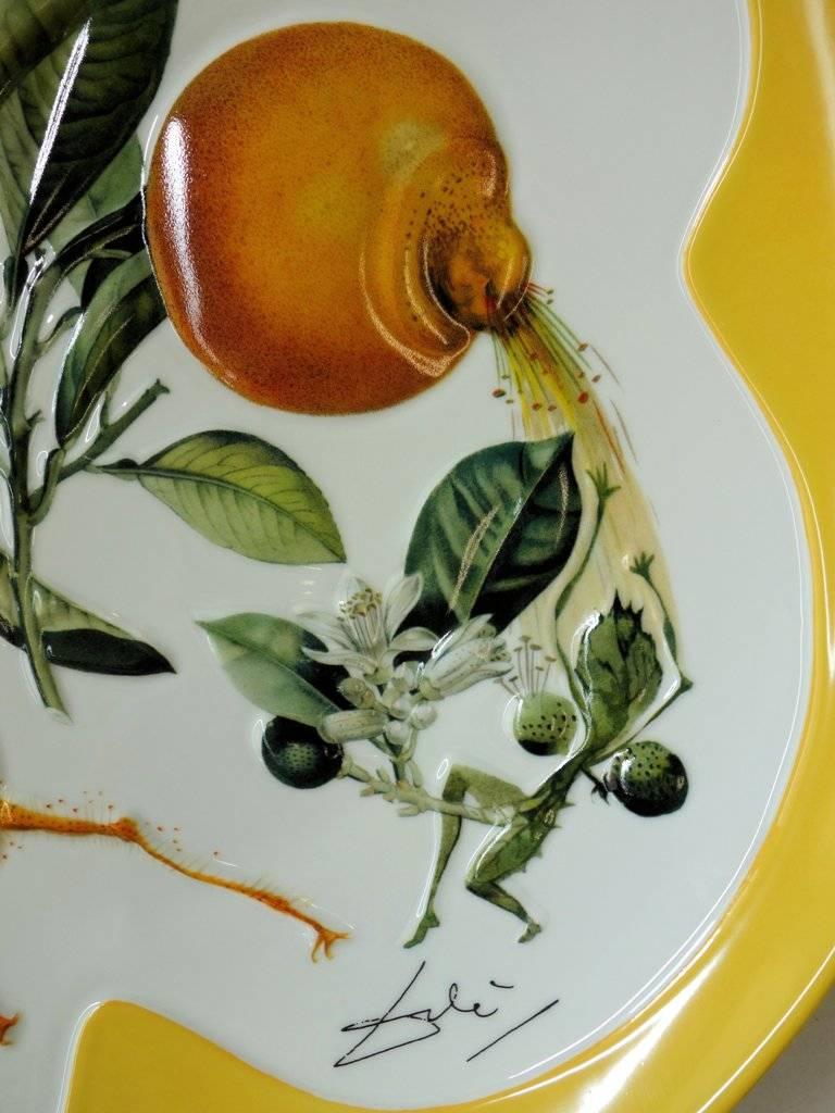 Flordali, Erotic Grapefruit - Porcelain dish (Imperial yellow finish) - White Figurative Sculpture by (after) Salvador Dali