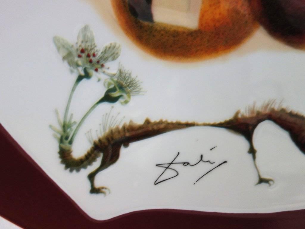 Hole Fruits with Rhinoceros - Porcelain dish (Bordeaux red finish) - Sculpture by (after) Salvador Dali