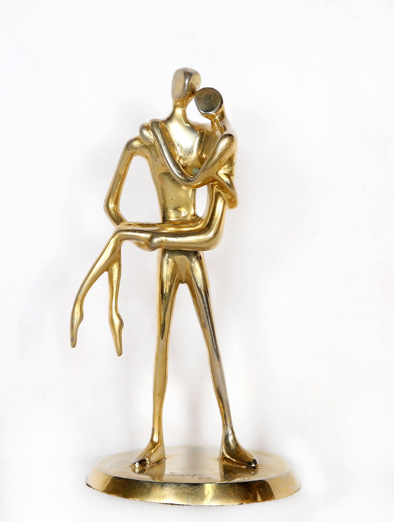 Noche de Bodas (Gold) - Sculpture by Almanzor