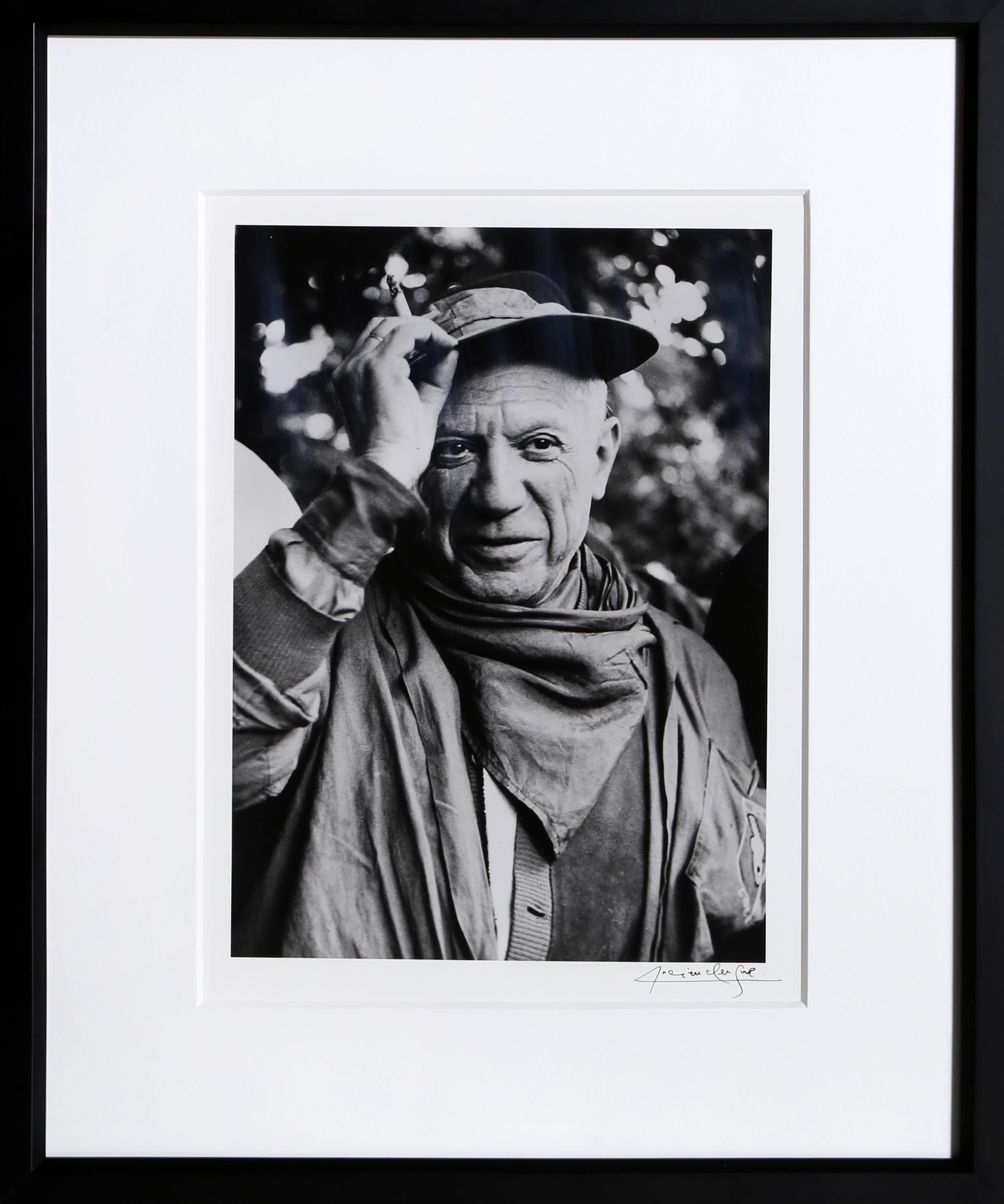 Lucien Clergue Portrait Photograph - Picasso a la Feria, revetu des habits de la Pena de Logrono - Nimes, 1959