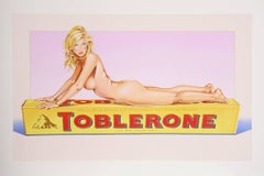 Toblerone Tess, Pop-Art-Lithographie von Mel Ramos