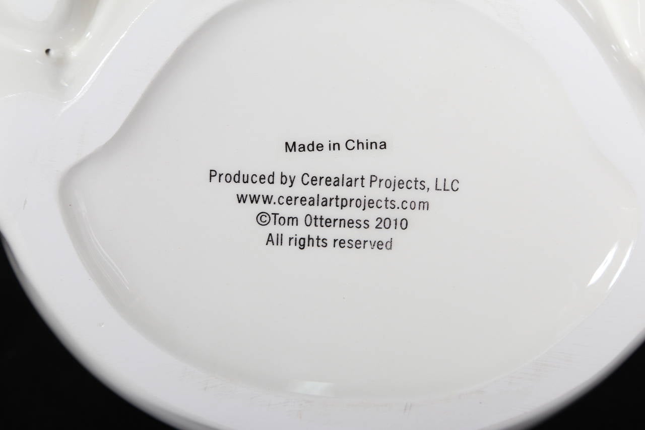 Title: Mama Bear
Year: 2010
Medium: Porcelain Ceramic Cookie Jar
Size: 13 x 10 x 9 in. (33.02 x 25.4 x 22.86 cm)
