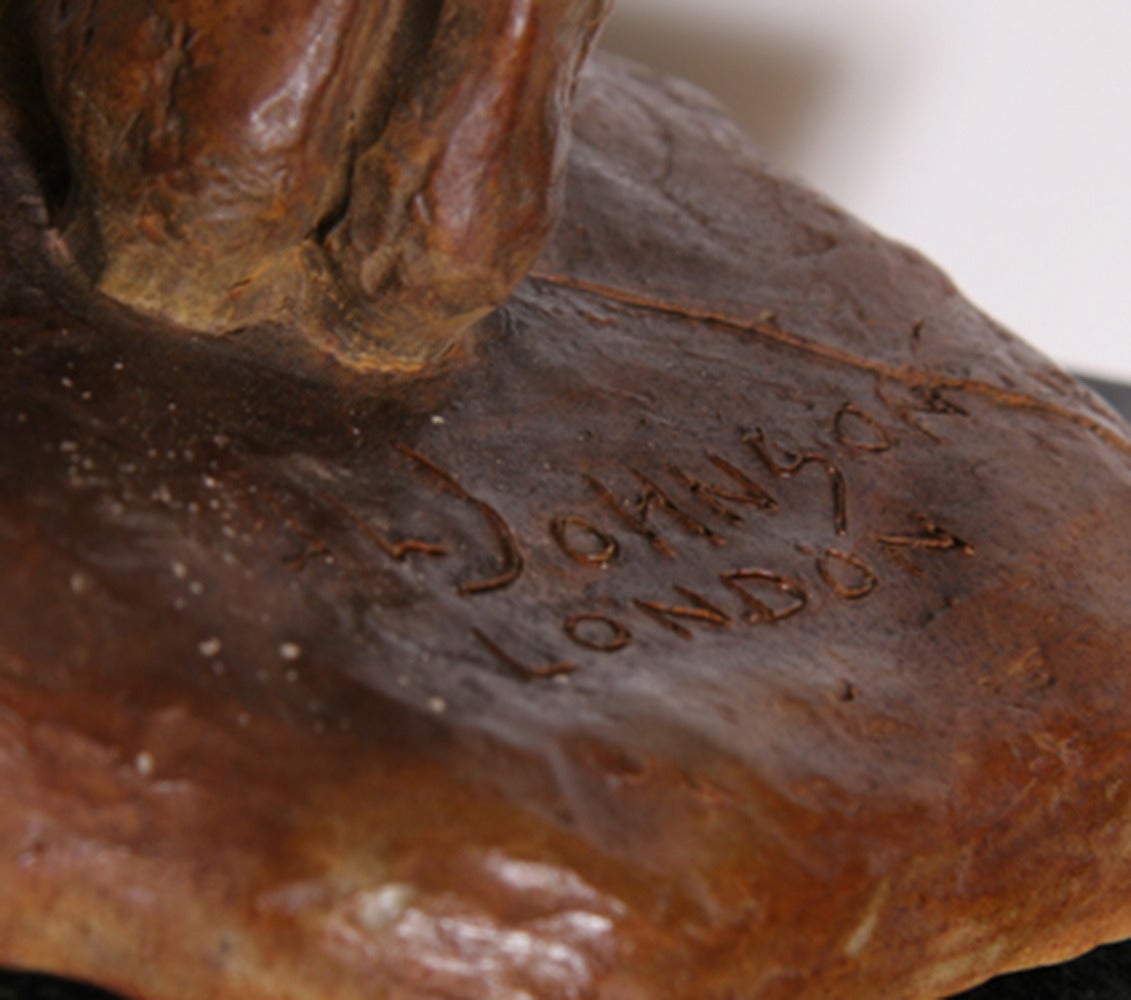 Monkey Girl II, scultura in rame e resina di James Johnson in vendita 2
