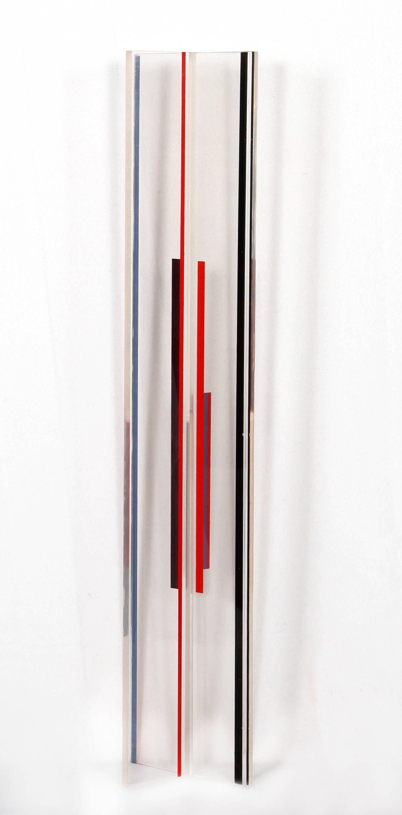 Tisch-Skulptur aus Acryl im Stil der Moderne