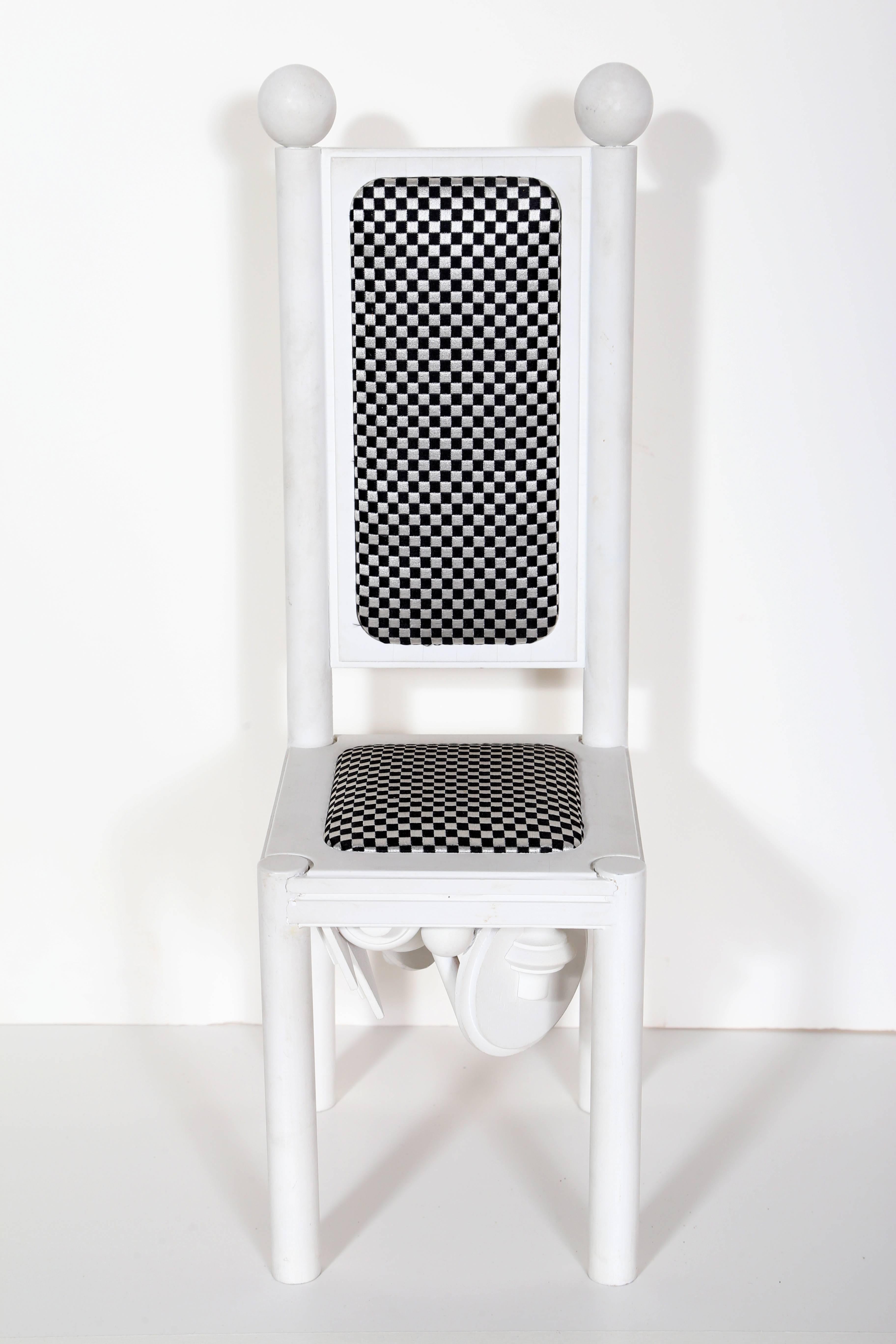 Silla, escultura modernista de sobremesa de Lucio Del Pezzo en venta 1