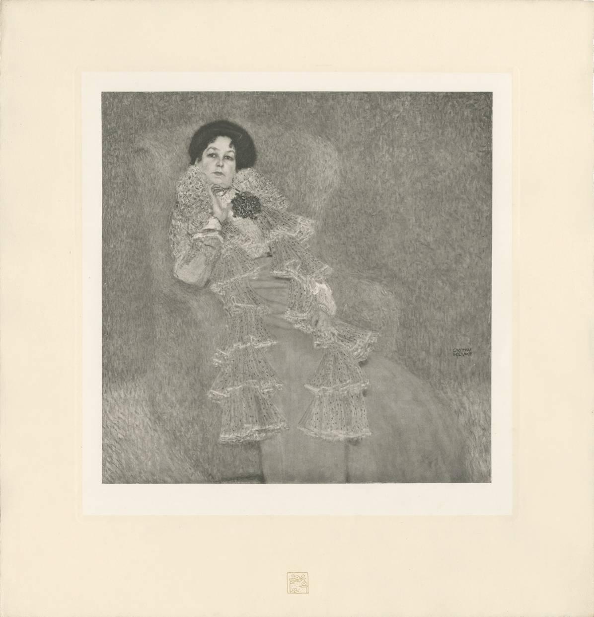 Gustav Klimt & K.K. Hof-und Staatsdruckerei Figurative Print – H.O. Miethke Das Werk Folio „Porträt von Marie Henneberg“ collotype-Druck