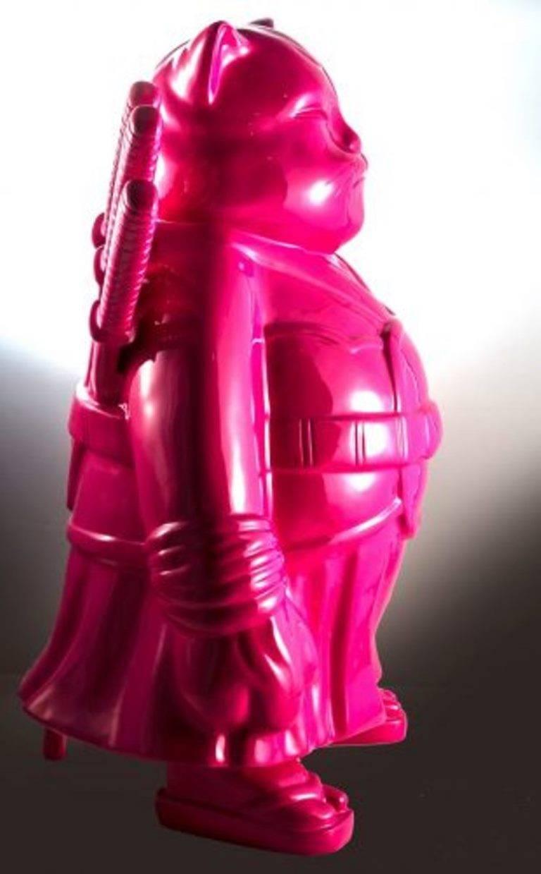 samurai cat statue