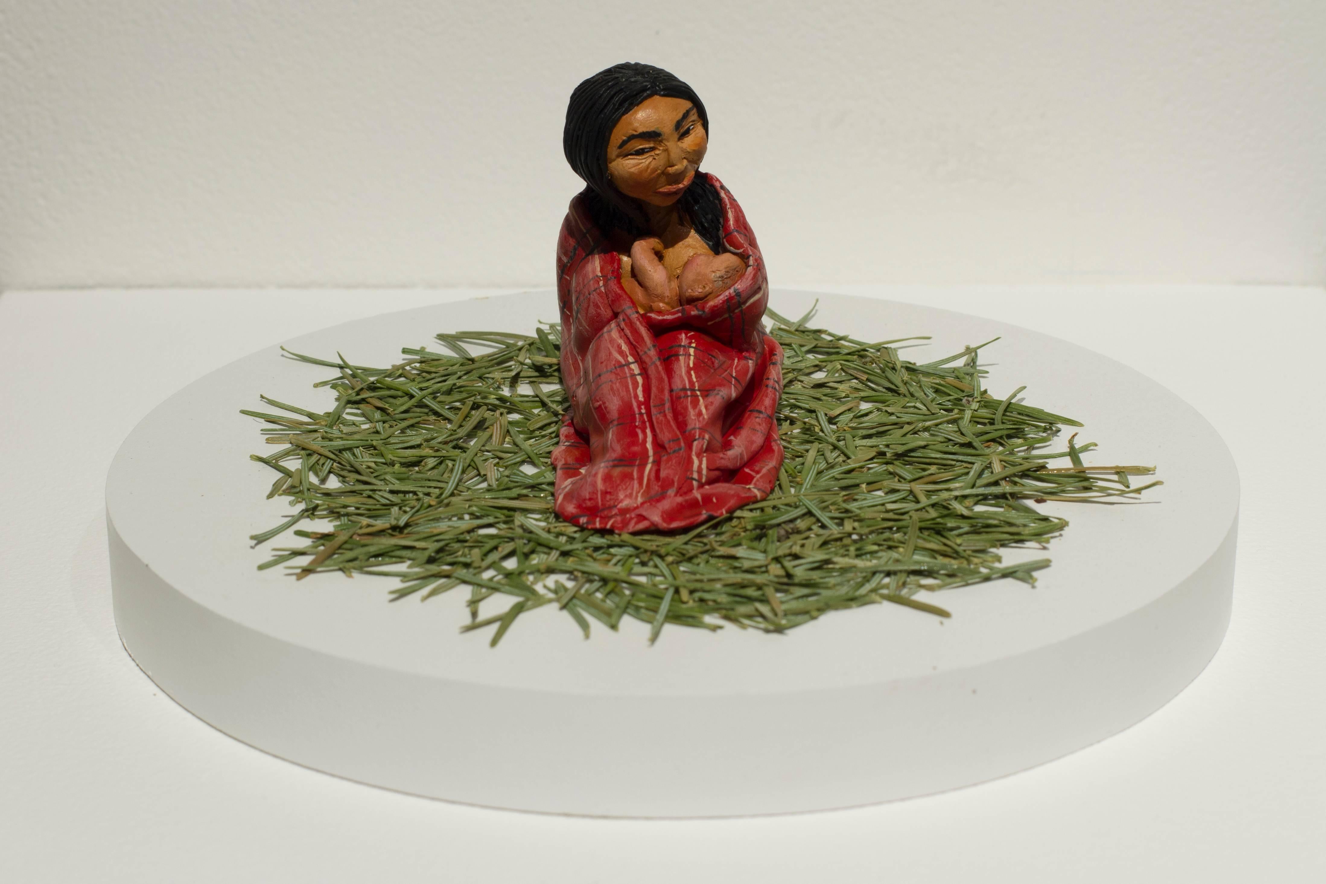 Karine Giboulo Figurative Sculpture - L’odeur de maman et du sapin