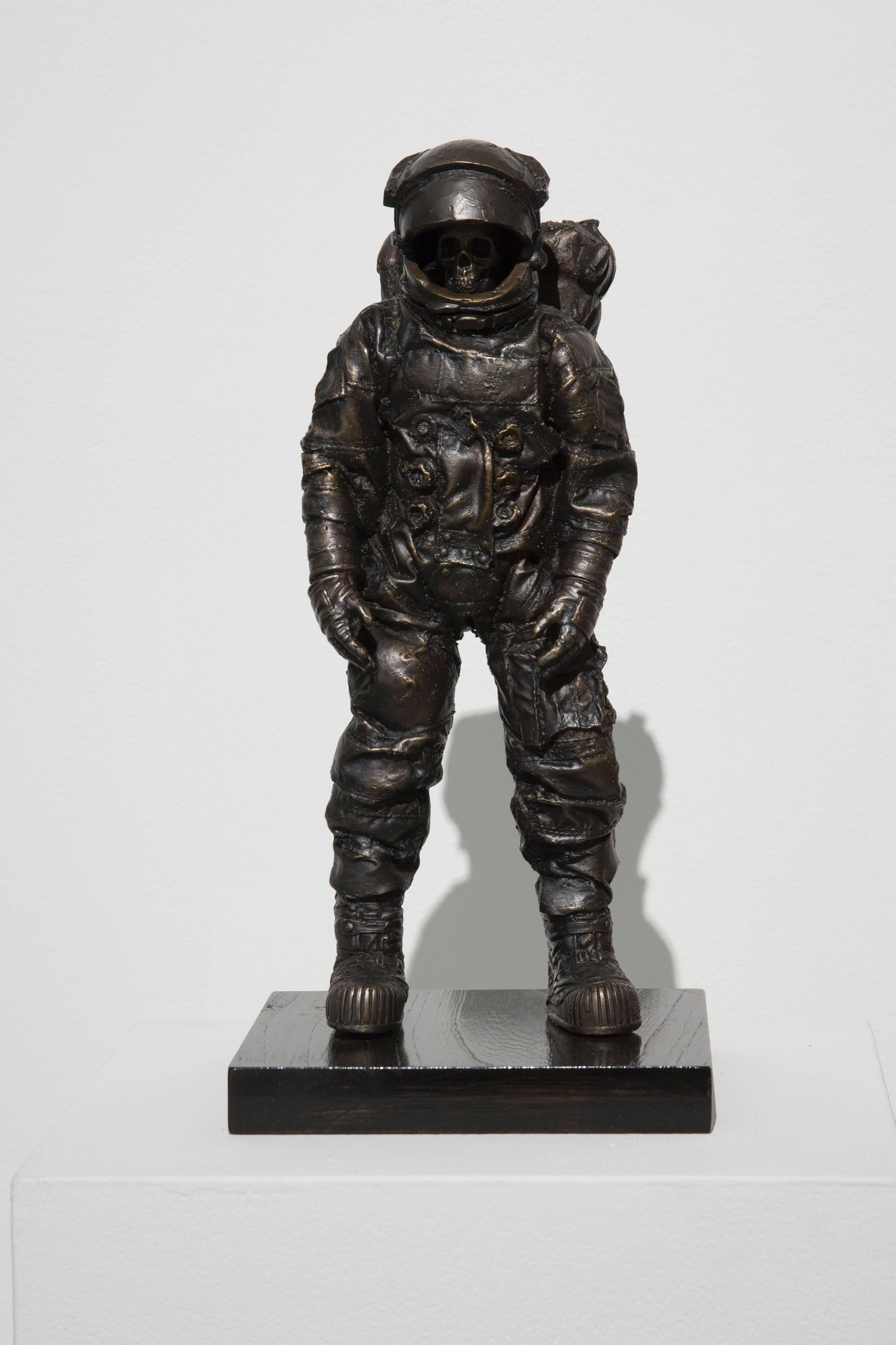 Brandon Vickerd Figurative Sculpture - Little Dead Astronaut