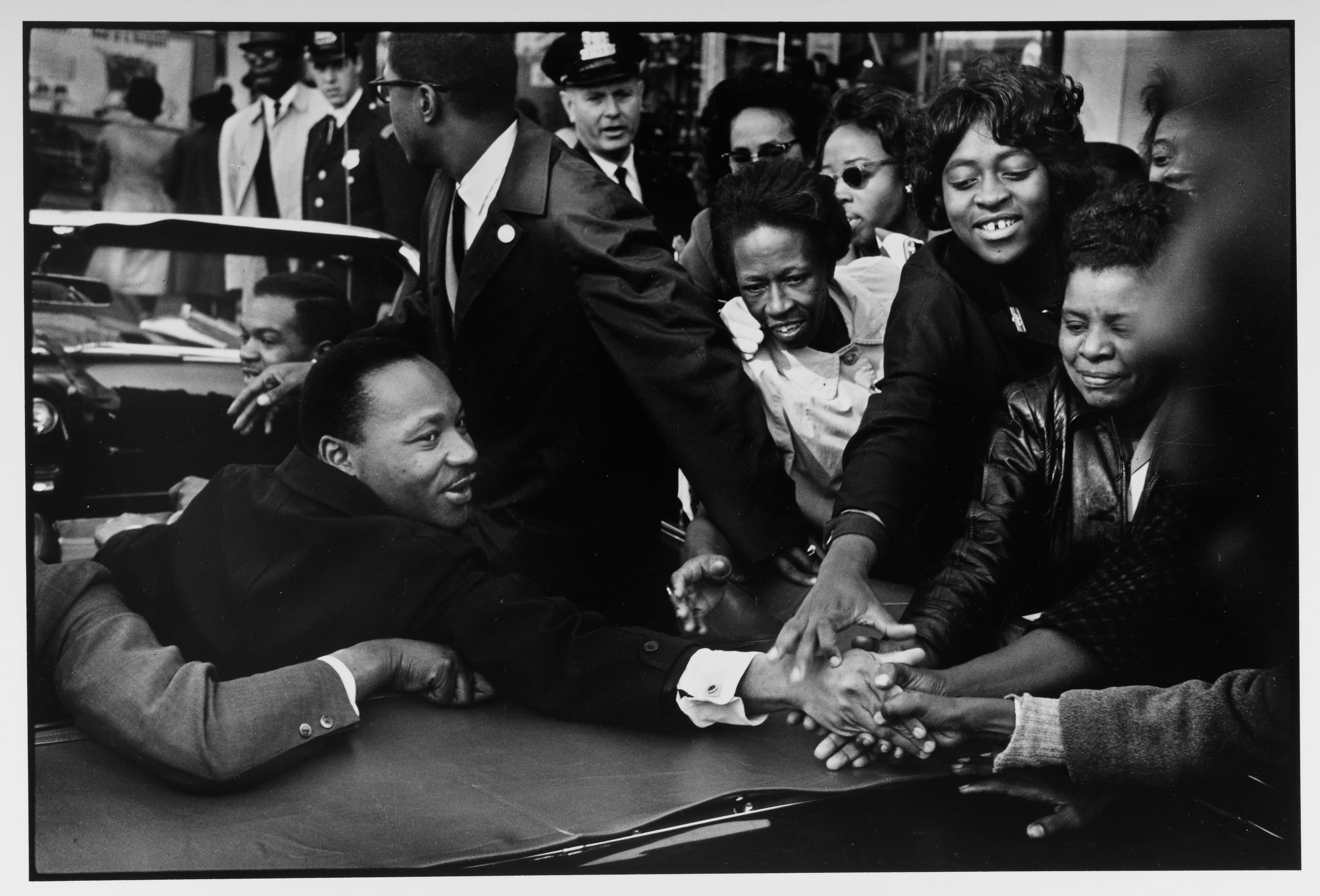 Leonard Freed Black and White Photograph – MLK Baltimore USA, MLK