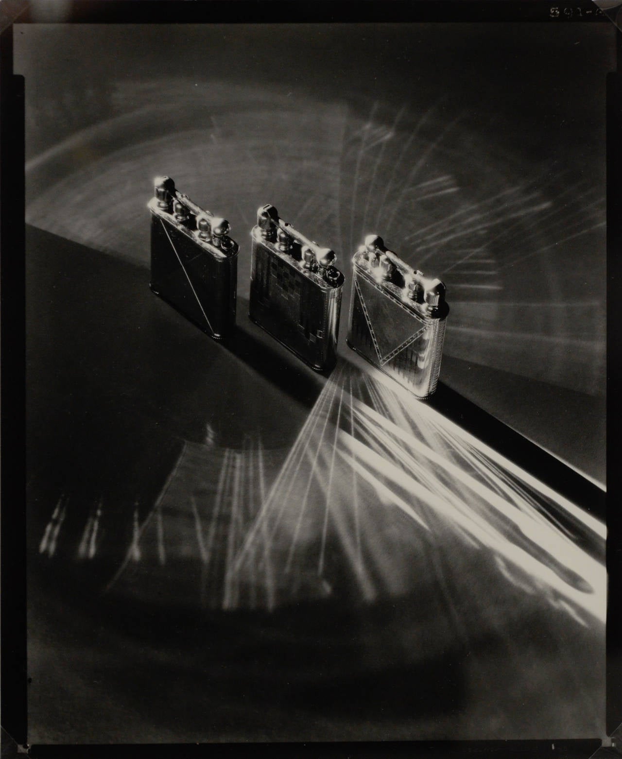 Black and White Photograph Edward Steichen - Briquets Douglass, 1928