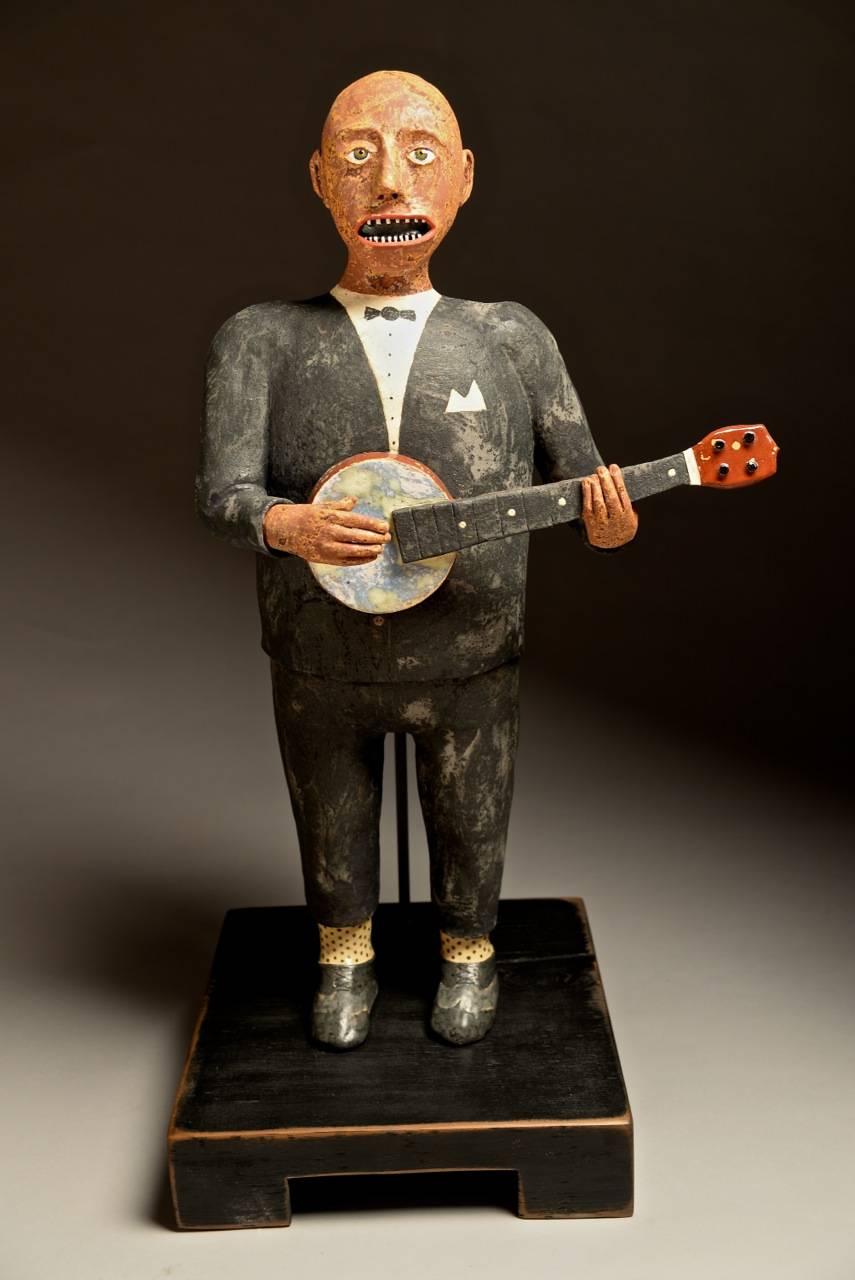 Wesley Anderegg Figurative Sculpture - Banjo Man