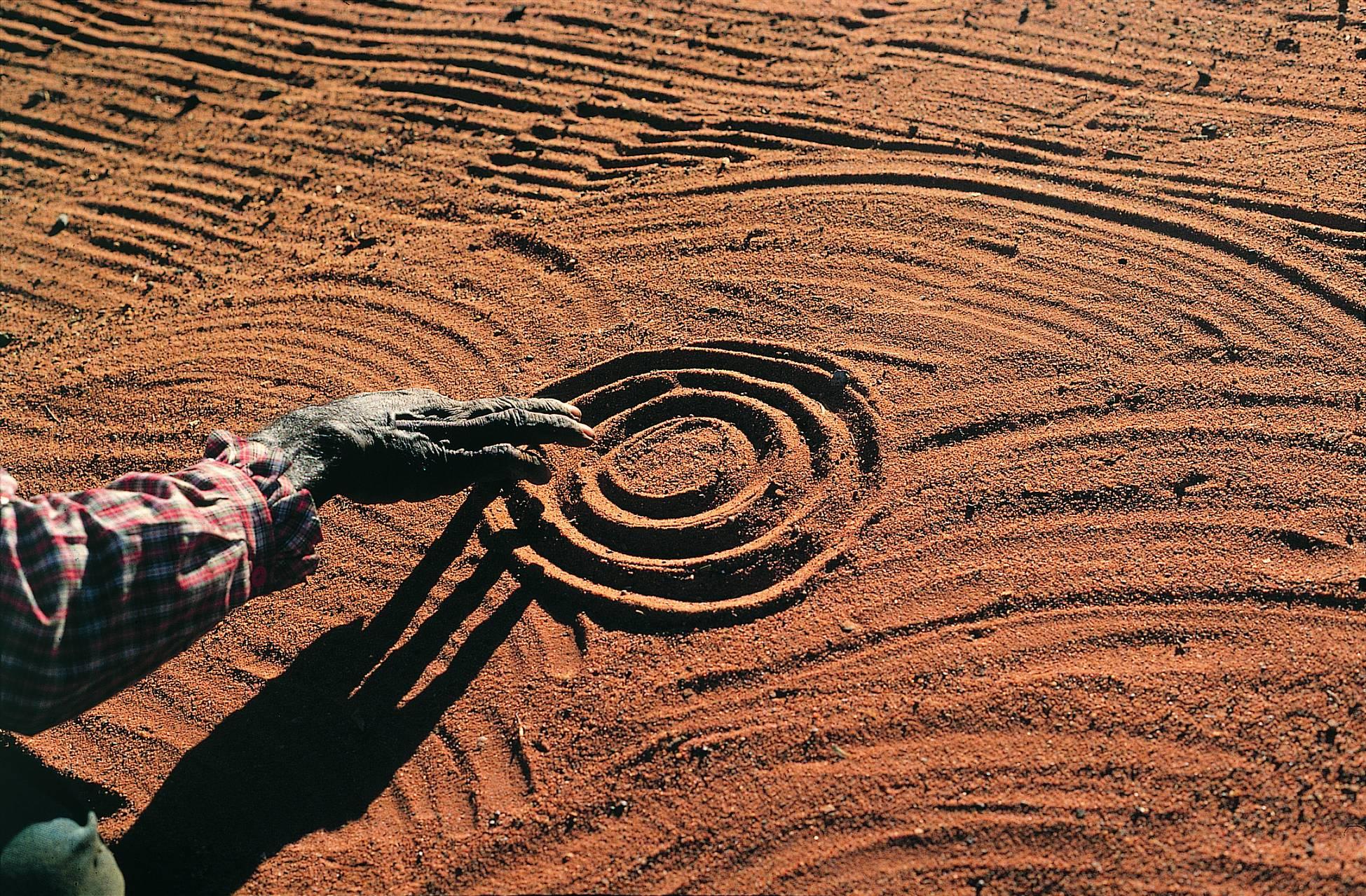 Tingari Cycle by Australian Aboriginal artist Ronnie Tjampitjinpa 2