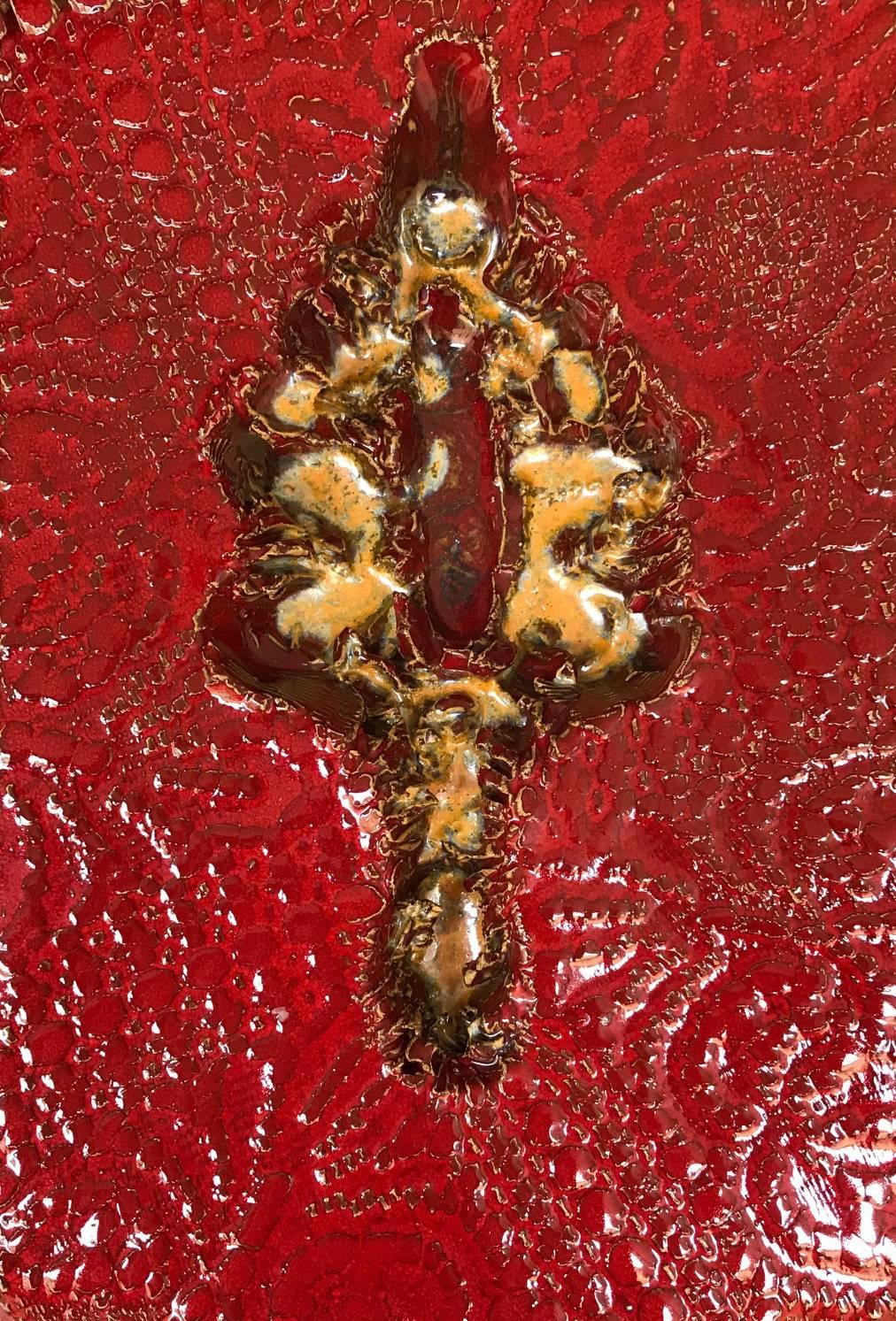 Giovanni Ruggiero Abstract Sculpture - Vivi Respiri. Italian Sculpture, Enamelled red ceramic and third fire gold, 2016