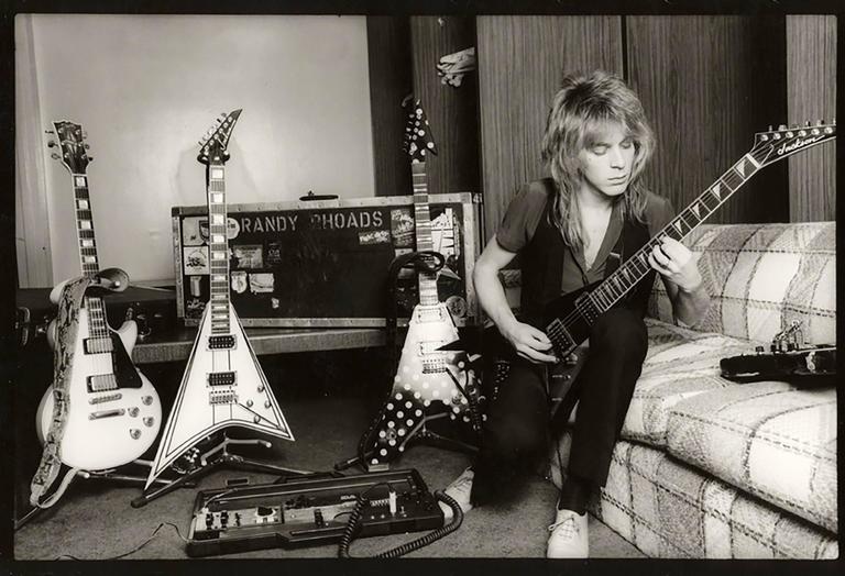 Queit Riot Randy Rhodes Neil Zlozower - Randy Rhoads, Quiet Riot, 1981 For Sale at 1stDibs