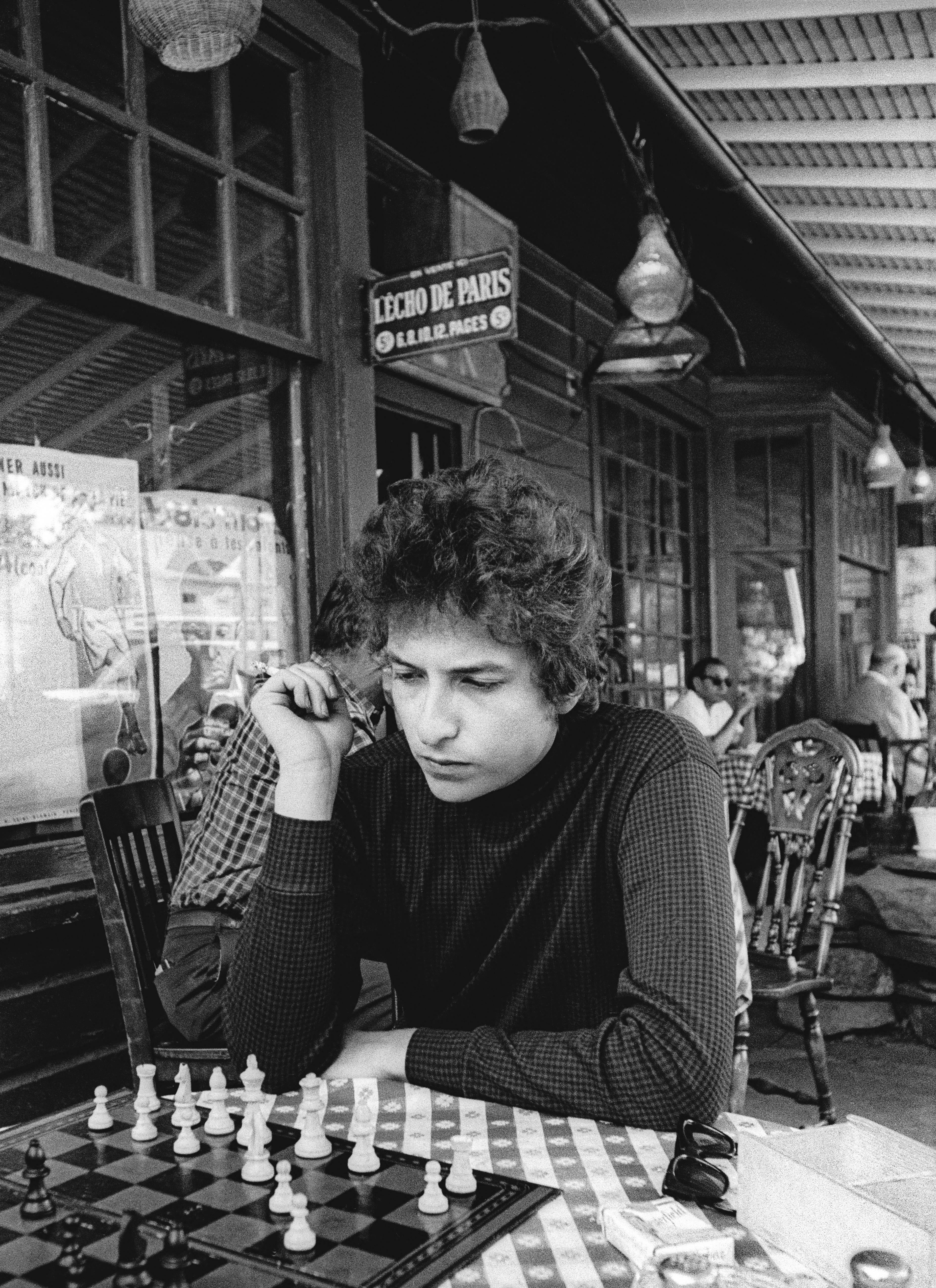 Daniel Kramer Portrait Photograph - Bob Dylan Playing Chess, Woodstock, NY
