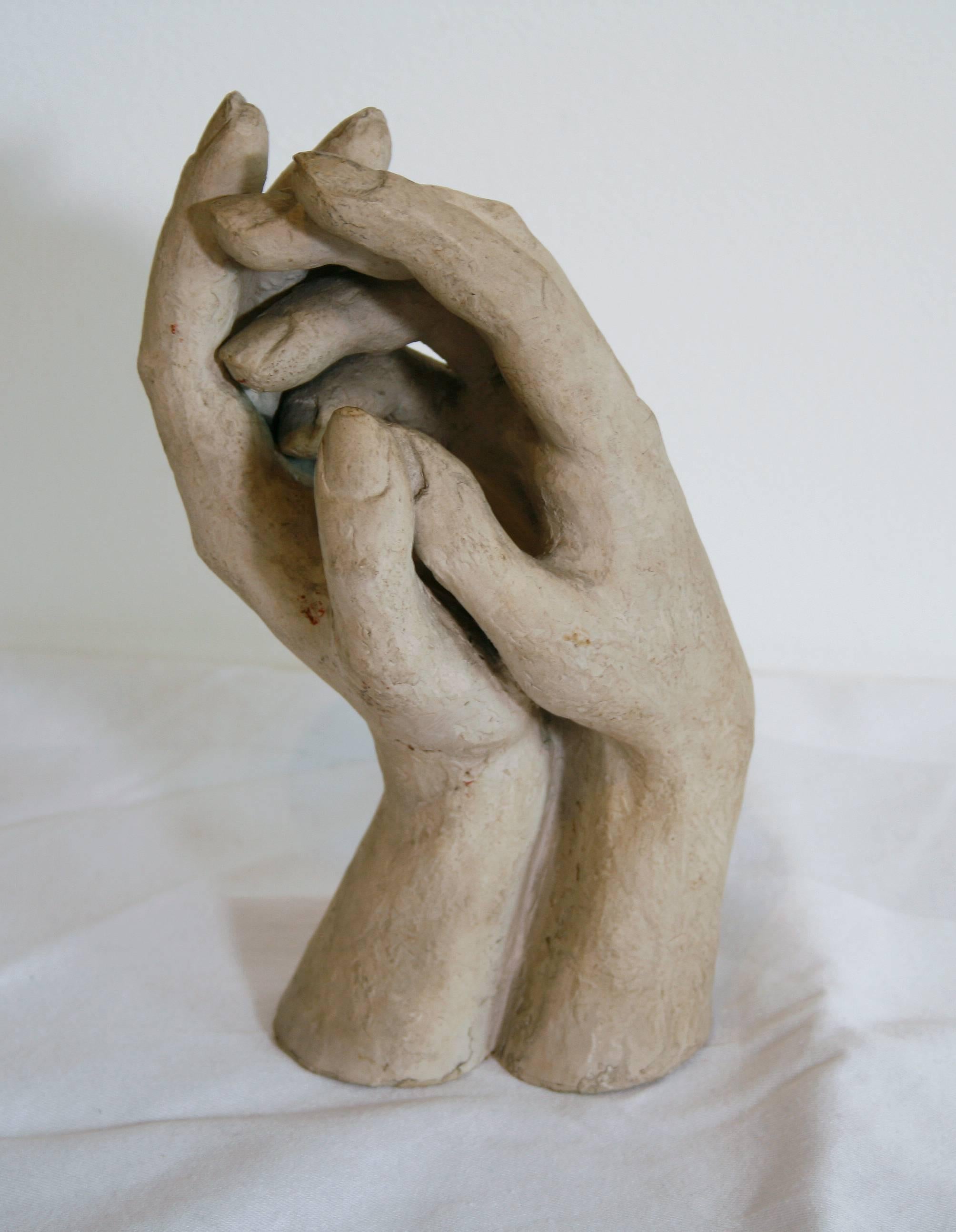 Inka Klinckhard Figurative Sculpture - Zwei Hände (Two Hands)