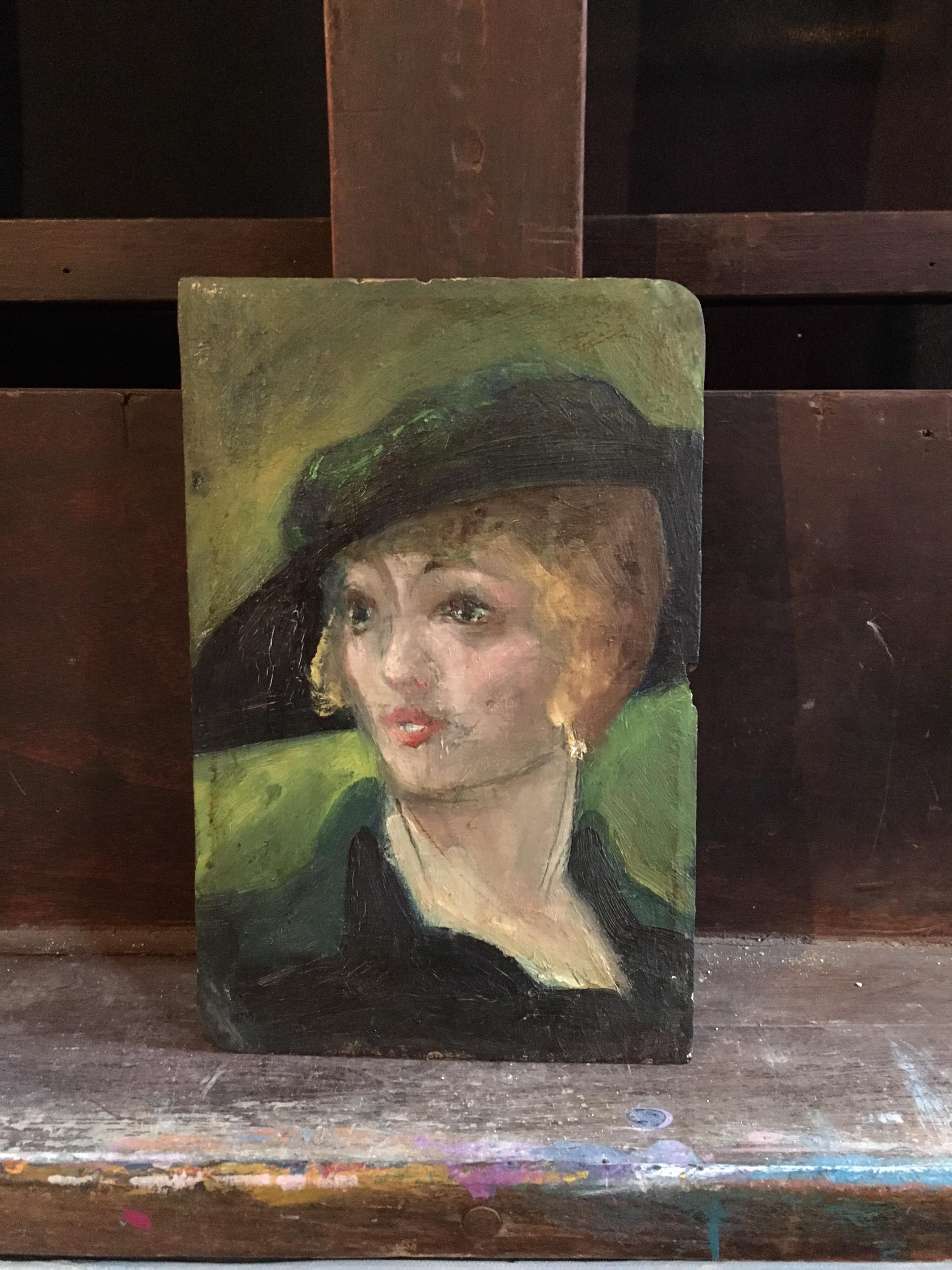 Portrait d'une femme élégante des années 1920, peinture à l'huile britannique
École britannique, début du 20e siècle
Peinture à l'huile sur panneau de bois, non encadrée
Taille du tableau : 9.25 x 6 pouces

Un portrait étonnant d'une femme très