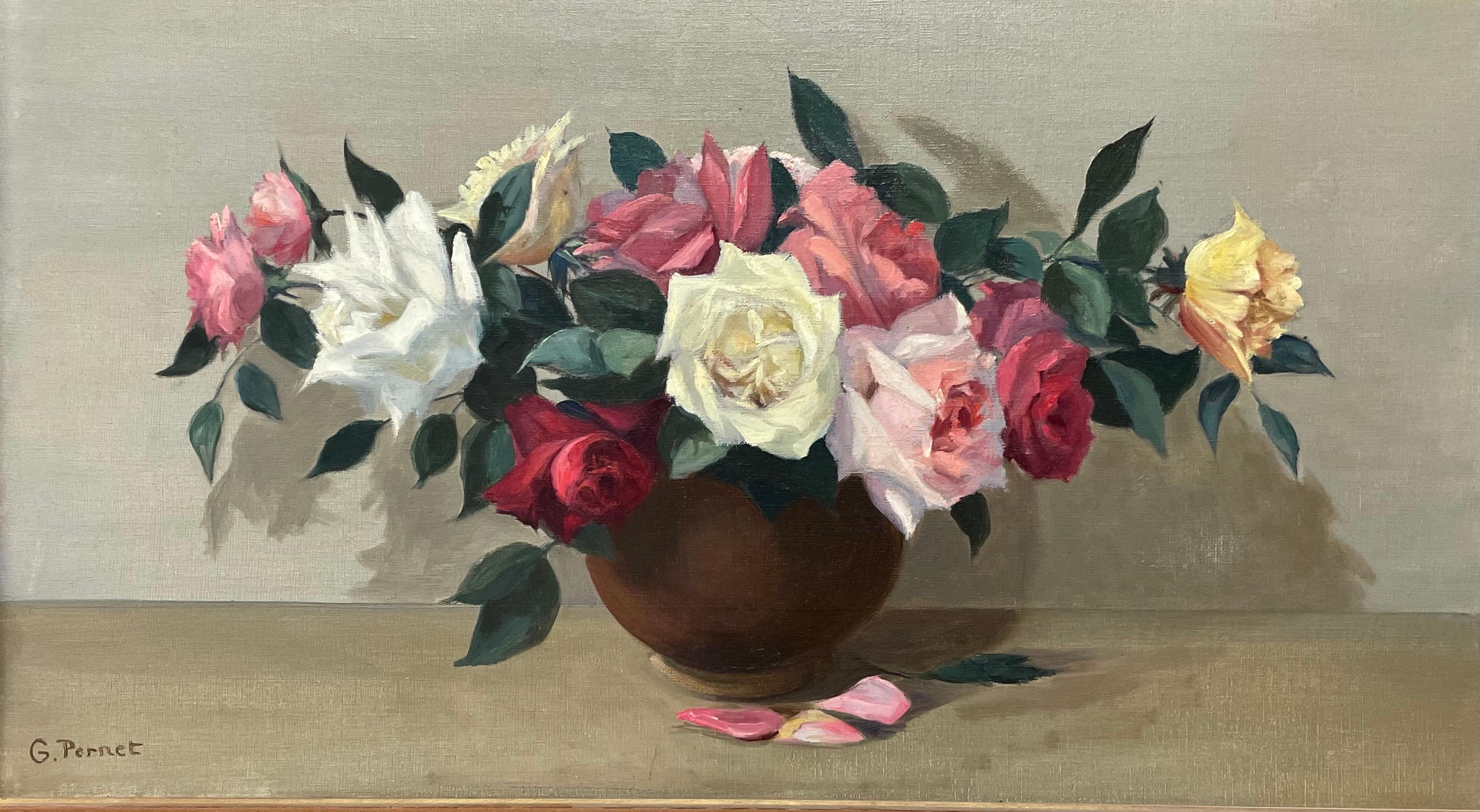Grande olio impressionista francese del XX secolo firmato - Belle rose in una ciotola - Interior Painting Marrone di G. Pernet