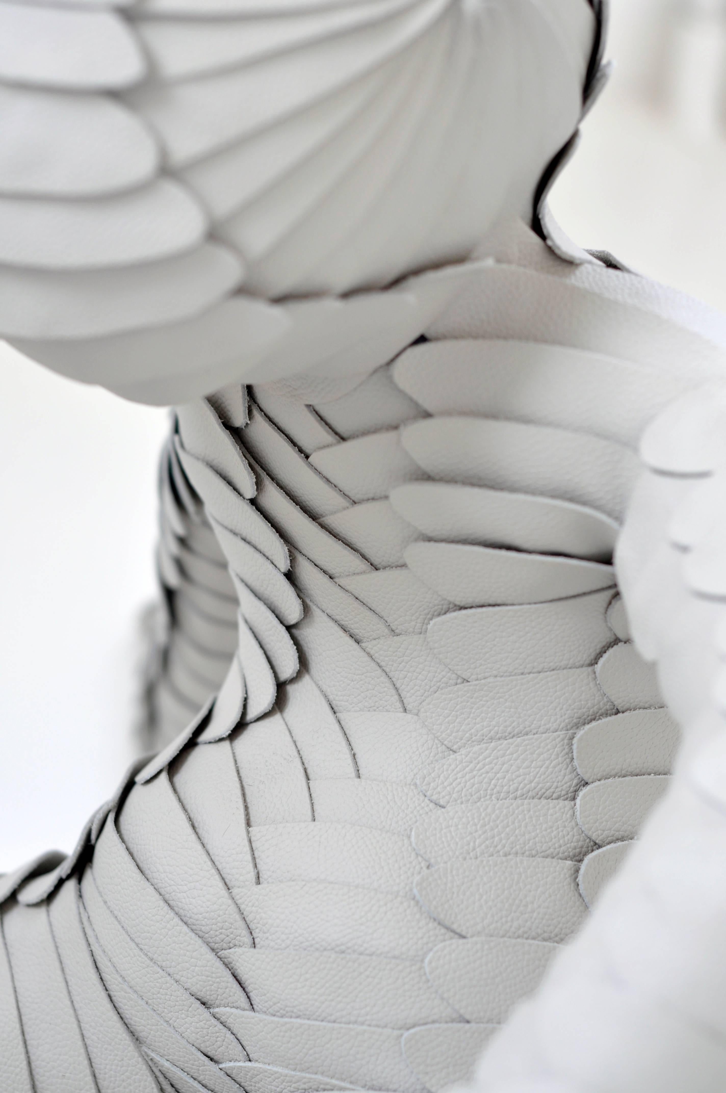 White leather figurative nude sculpture - Modern Sculpture by Sabi van Hemert