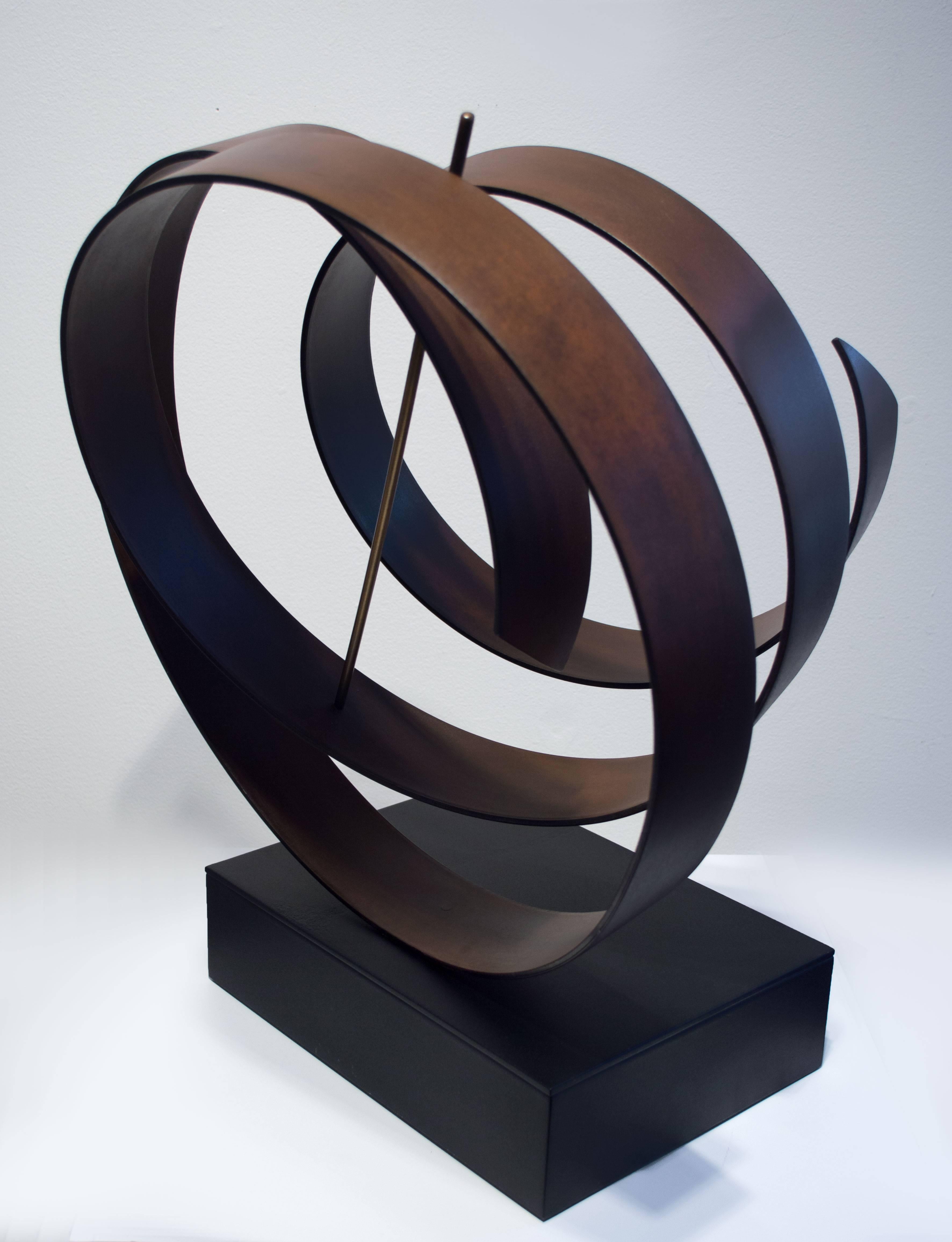 Olympia-Olympia (Gold), Abstract Sculpture, von Sally Hepler