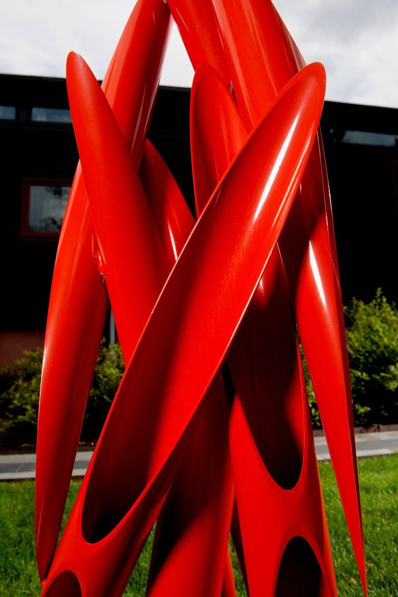 20th Century Aim Sculpture in Painted Aluminum - Gray Abstract Sculpture by Alexander Liberman