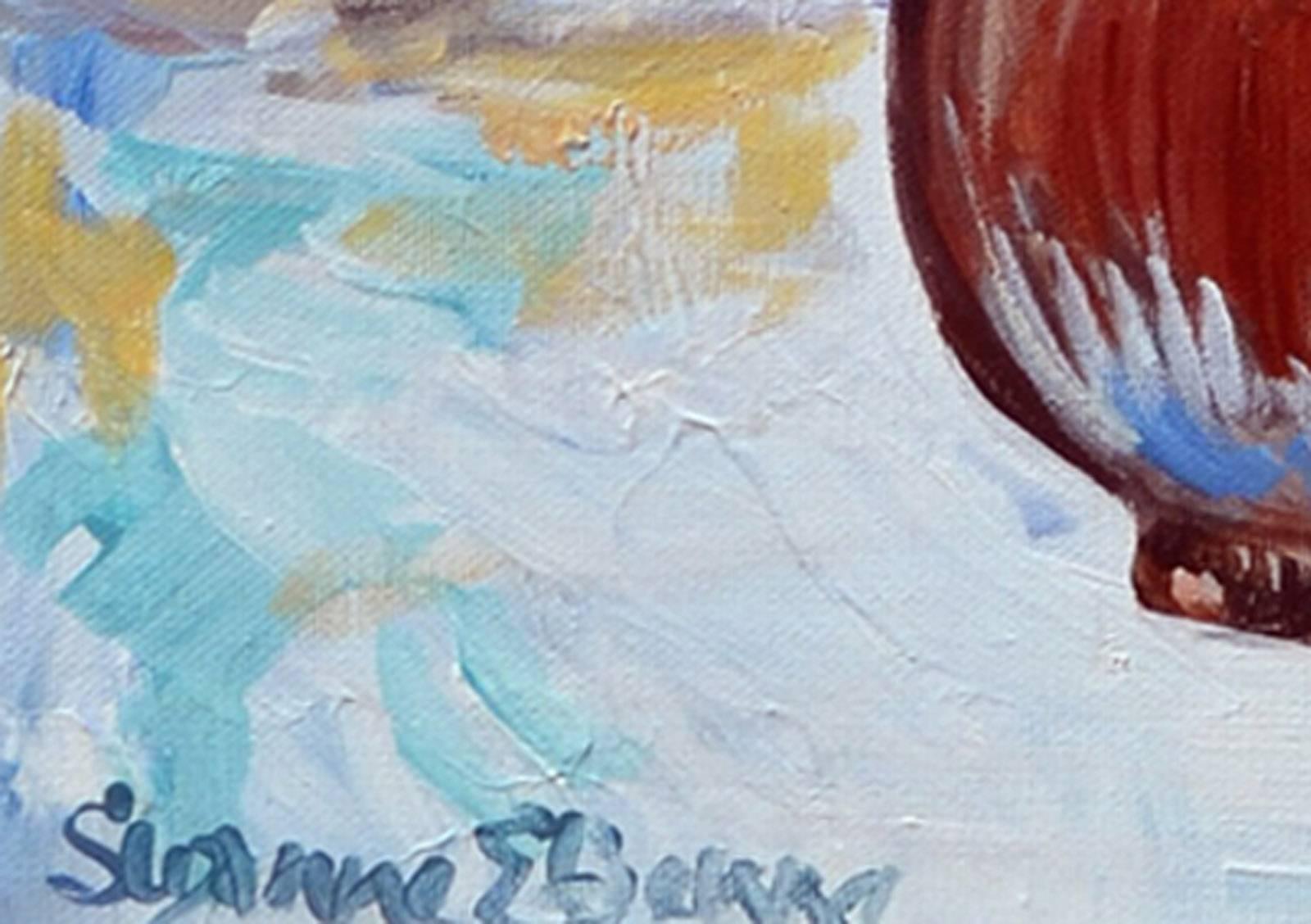 Wunderschönes Ölgemälde mit einem Frühlingsstrauß aus verschiedenen Blumen in einer blau-weißen Vase neben einem Teeservice auf einem Tisch von der mittelkalifornischen Künstlerin Susanne E. Benne (Amerikanerin, 20. Jahrhundert). Signiert 