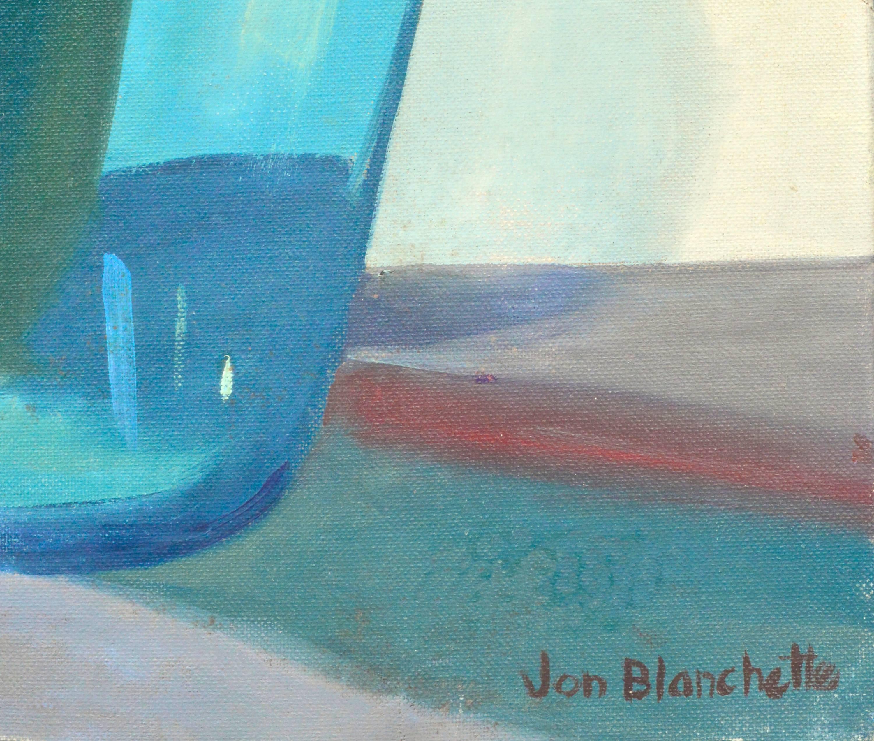 Vive nature morte du milieu du siècle composée de pichets en verre et de pommes par l'artiste Jon Blanchette (américain, 1908-1987), c.1965. Signé 