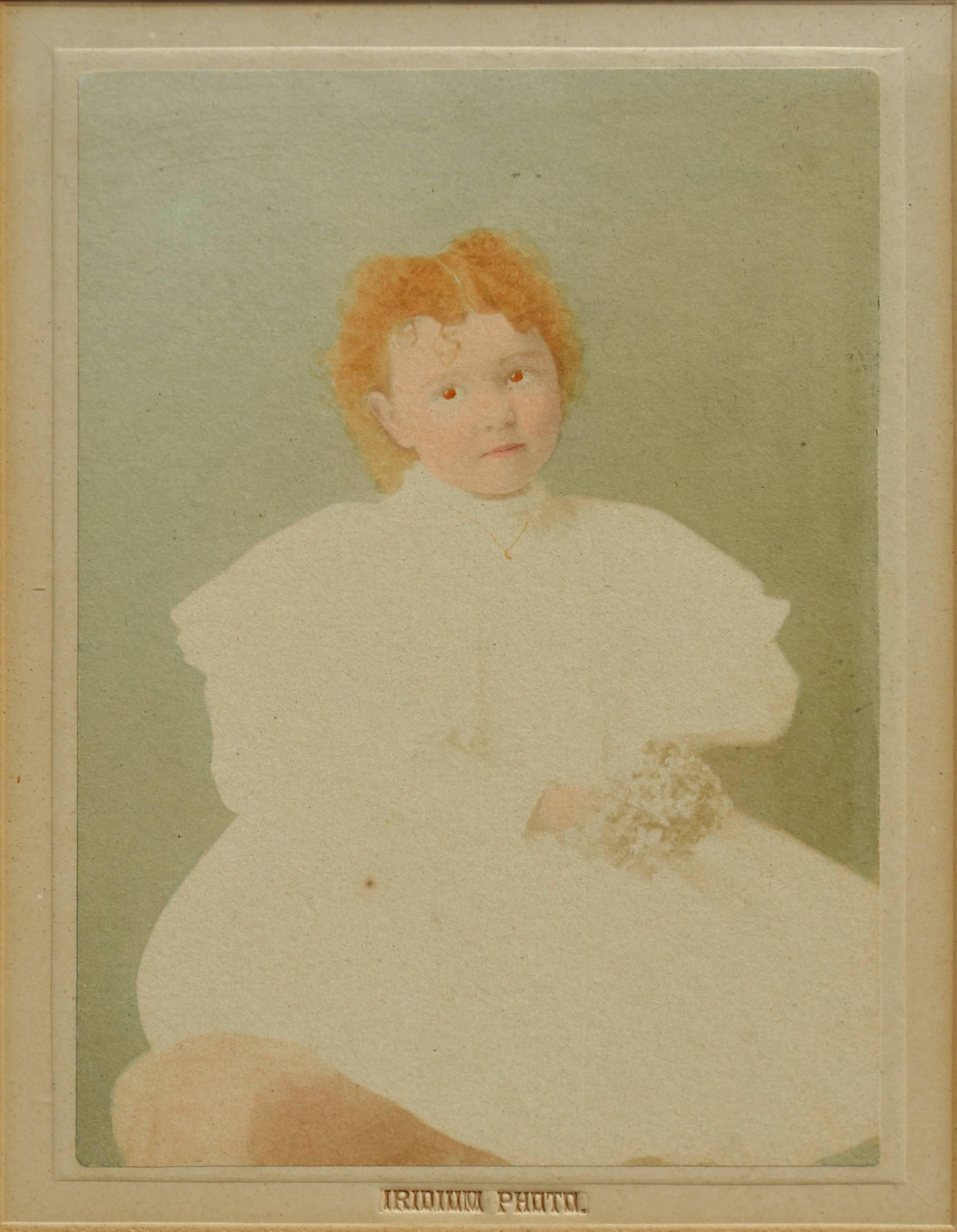 Bessie Wessie Platindruck des späten 19. Jahrhunderts – Photograph von Eizabeth Huggins