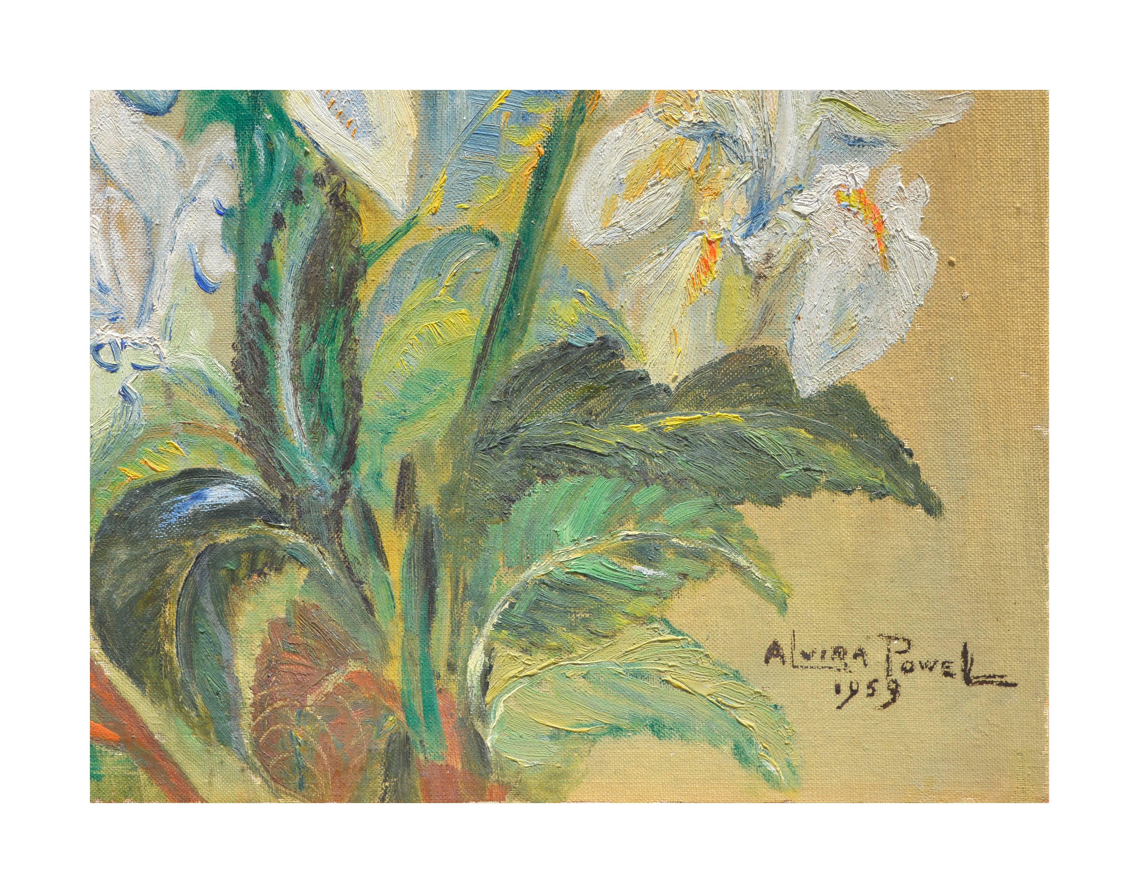 Natura morta floreale di iris bianchi e gialli di metà secolo - Still-Life Painting Marrone di Alvira Powell