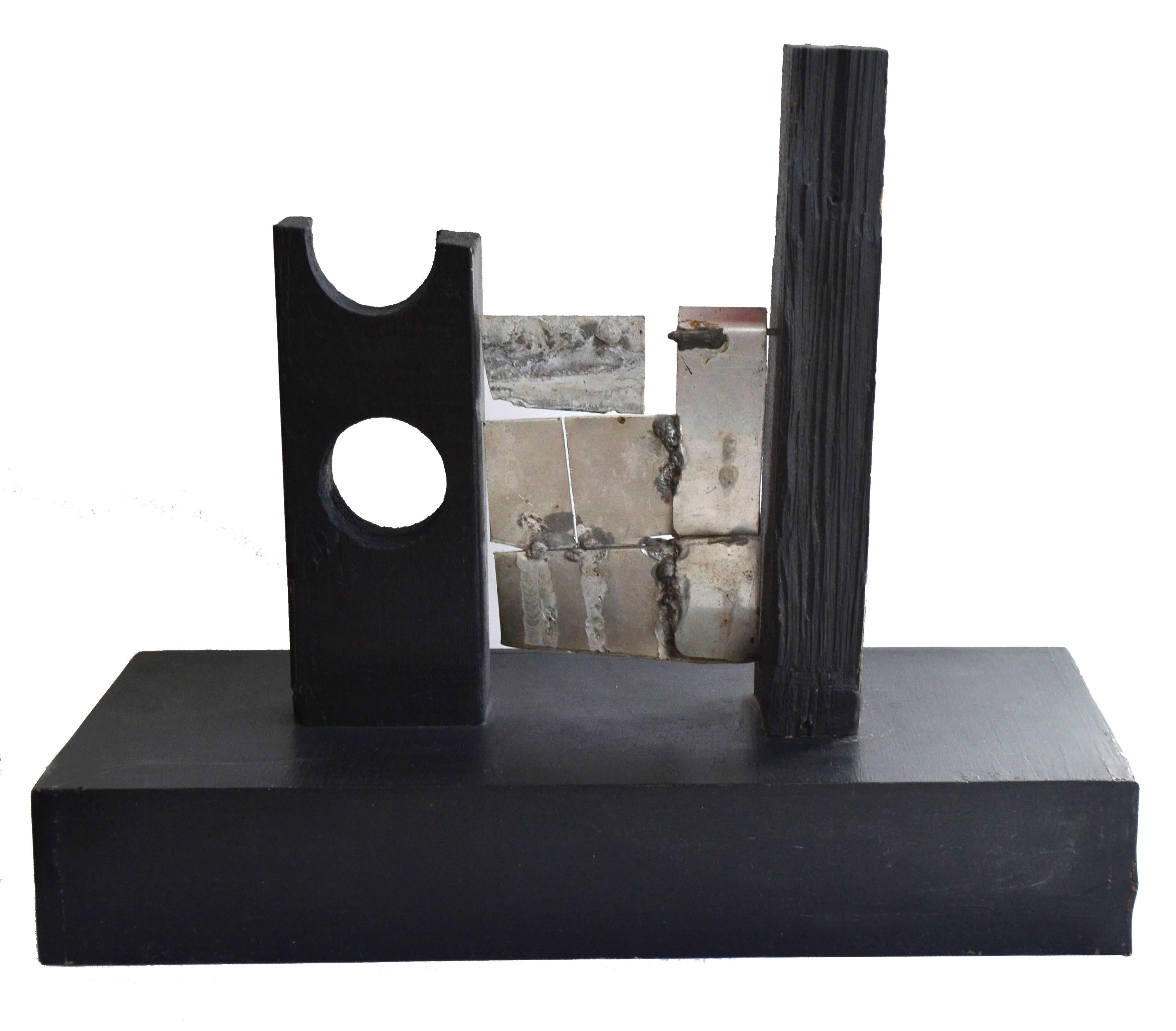 Maquette per scultura di metà secolo --Gateway - Sculpture di Doris Ann Warner