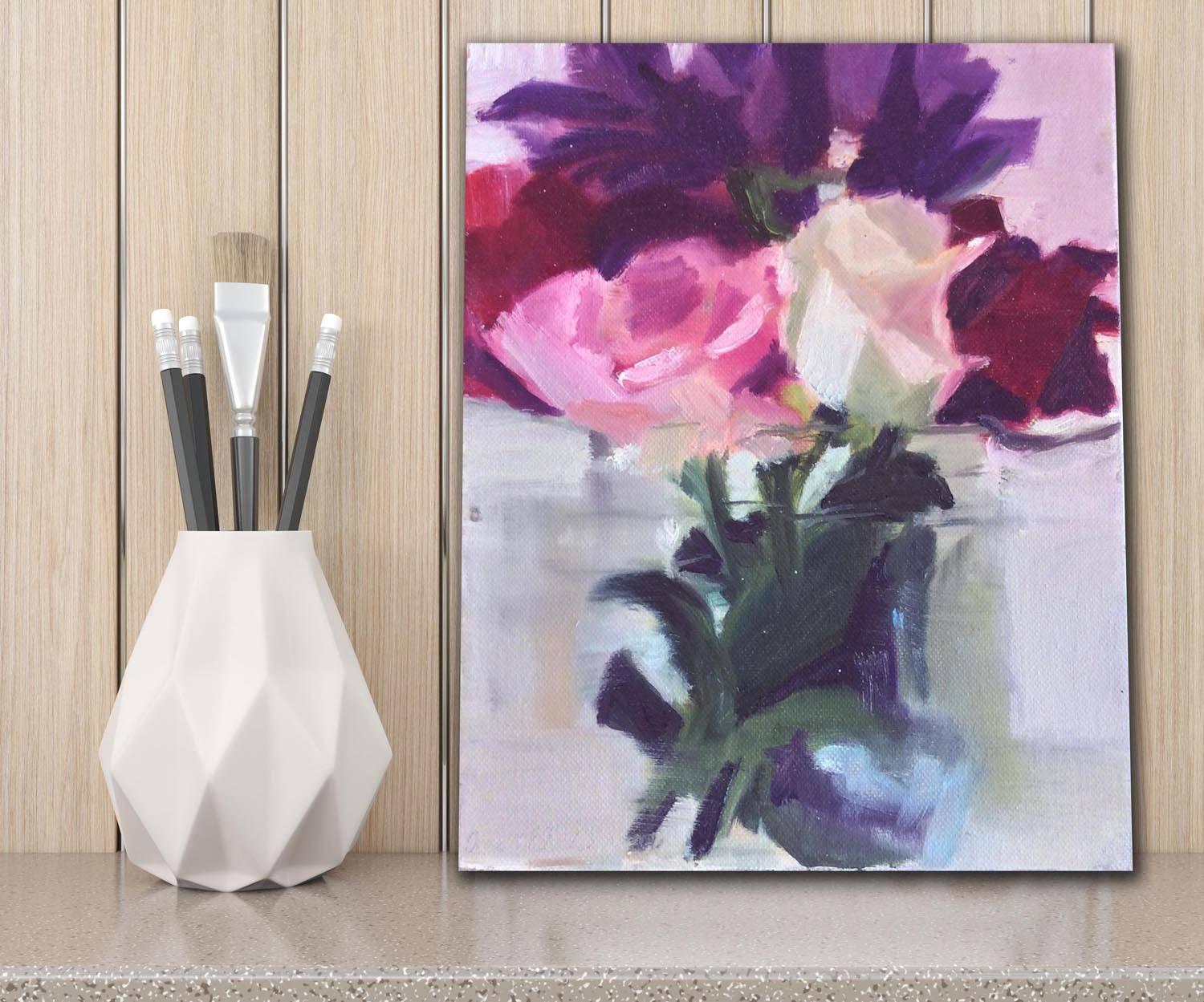 This small painted study of a flower bouquet by artist Christine Averill-Green is made with oil on canvas and the sides are painted grey. The painting measures 8