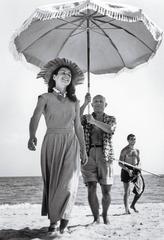 Picasso et Francoise Gilot, Golfe-Juan, France