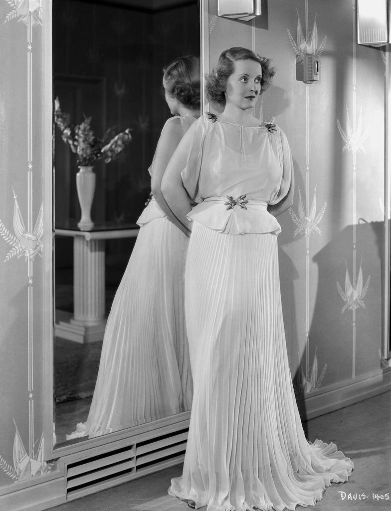 Elmer Fryer Black and White Photograph - Bette Davis Leaning on Mirror Fine Art Print