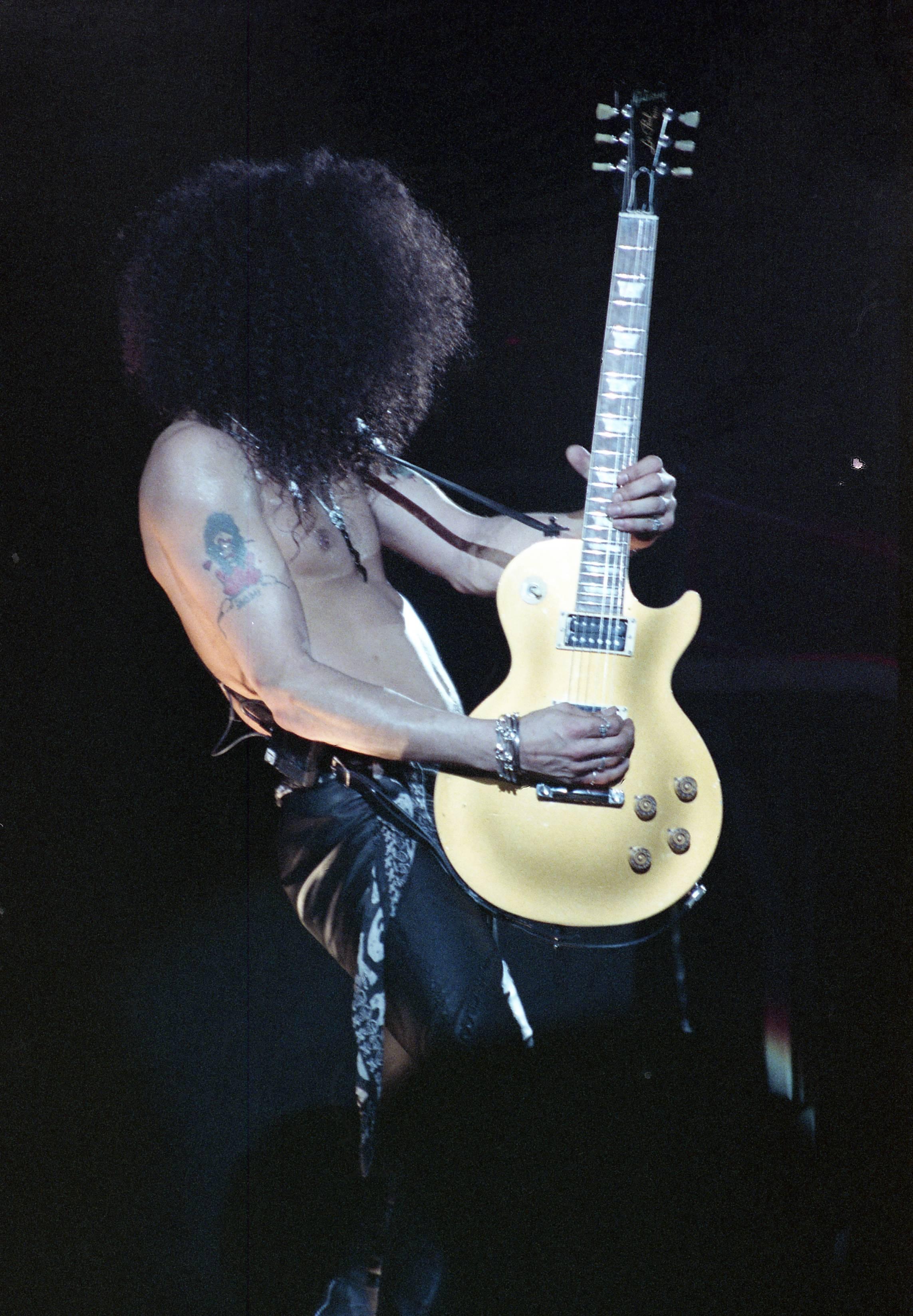 Tony Defilippis Portrait Photograph - Slash Live on Stage - IV Fine Art Print